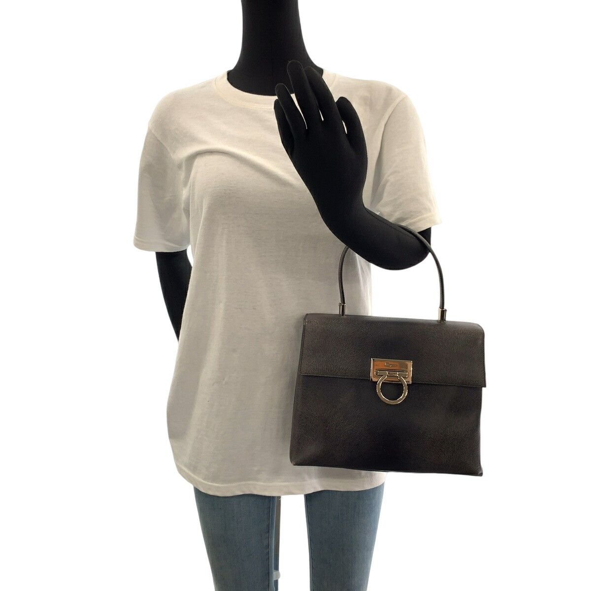 Salvatore Ferragamo Salvatore Ferragamo Salvatore Ferragamo Gancini Leather 2way Bag Leather Shoulder Bag BA21 8849 DUTY FREE for USA Size ONE SIZE - 7 Thumbnail