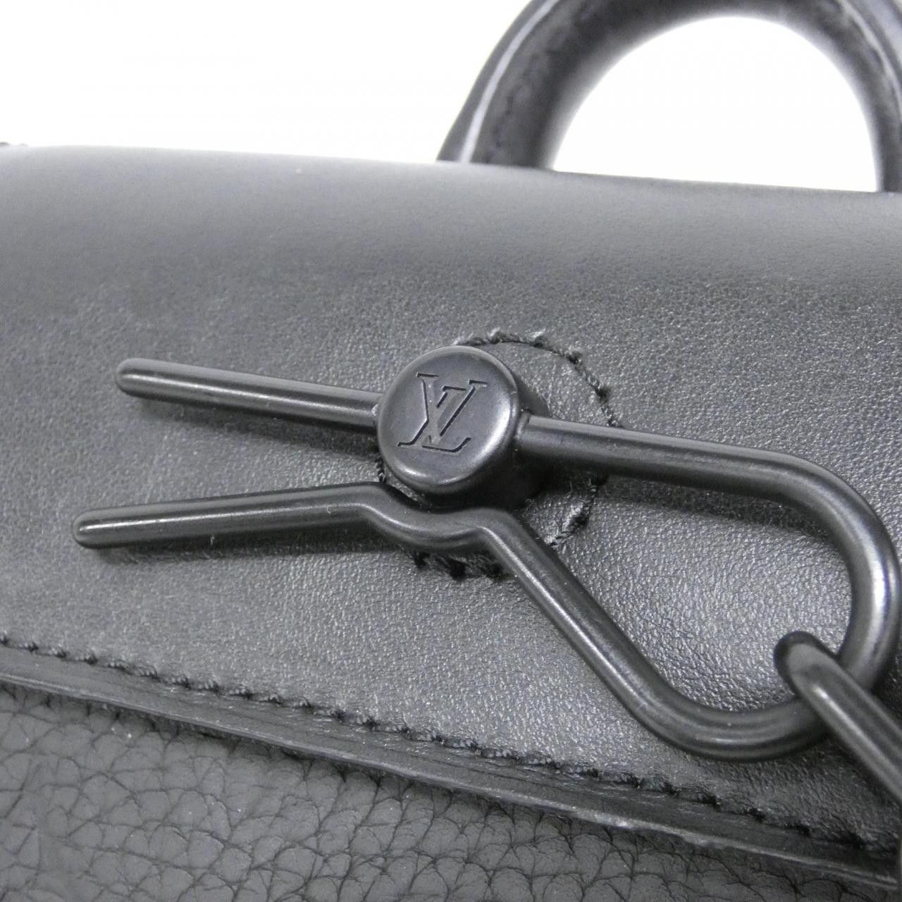 Louis Vuitton Louis Vuitton Louis Vuitton Steamer Nano Monogram Shoulder Bag Leather Shoulder Bag M82772 DUTY FREE for USA Size ONE SIZE - 5 Thumbnail