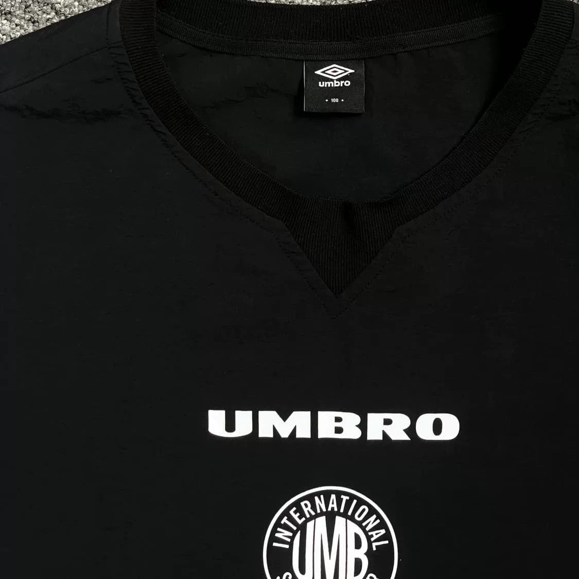 Umbro Umbro Vintage Dark Tech Sweatshirt Size US M / EU 48-50 / 2 - 3 Thumbnail