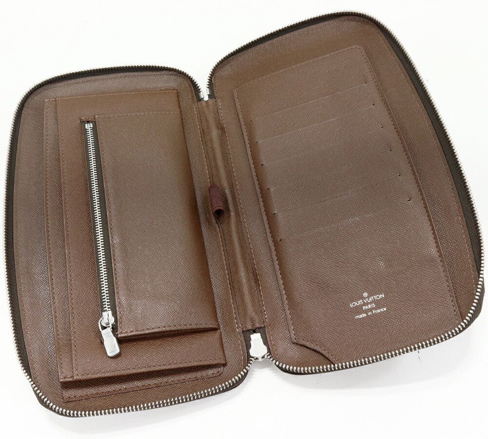 Louis Vuitton Louis Vuitton Louis Vuitton Organizer Atoll Taiga Long Wallet Leather Long Wallet M30658 DUTY FREE for USA Size ONE SIZE - 3 Thumbnail