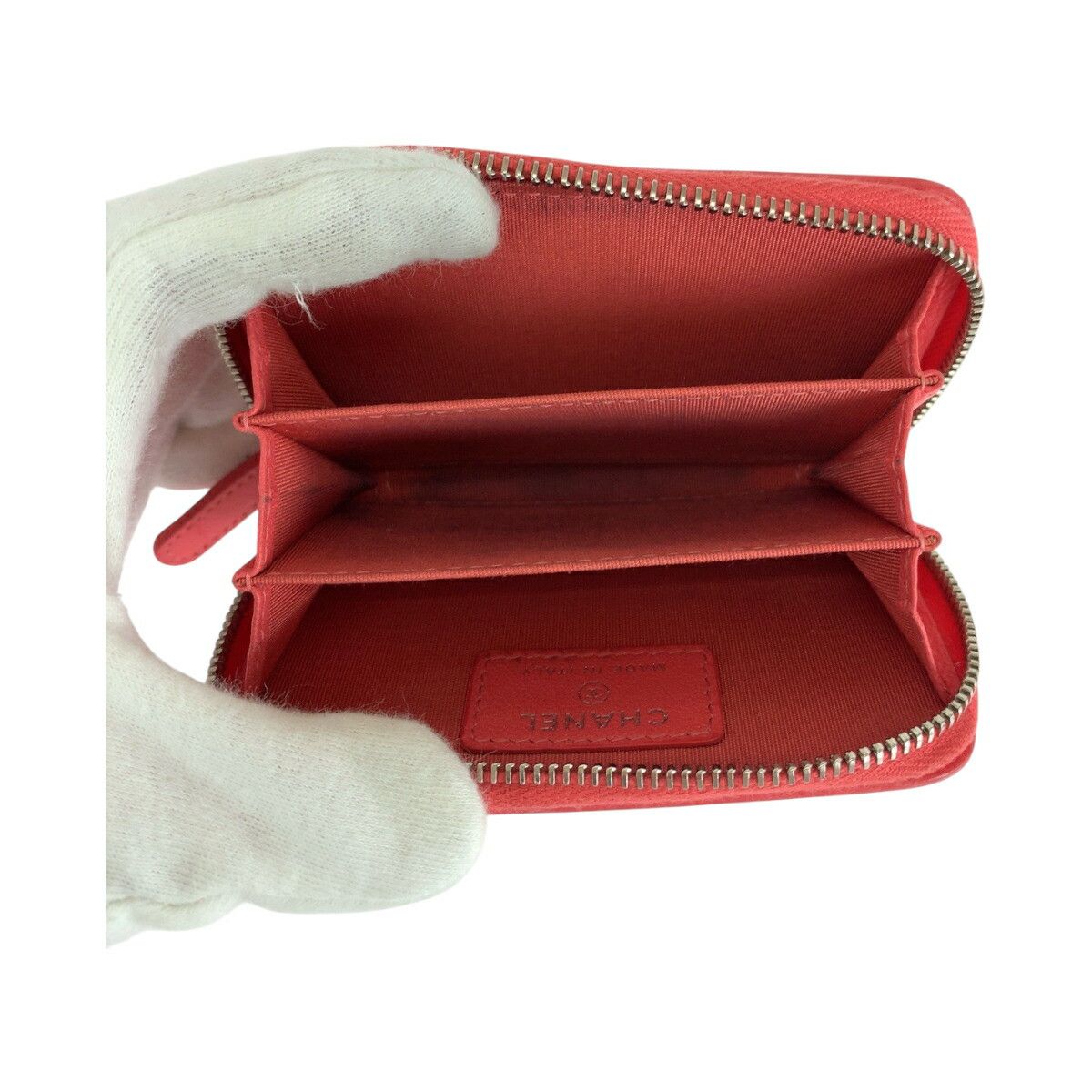 Chanel Chanel Chanel Matelasse Lambskin Compact Wallet Leather Coin Case DUTY FREE for USA Size ONE SIZE - 9 Thumbnail