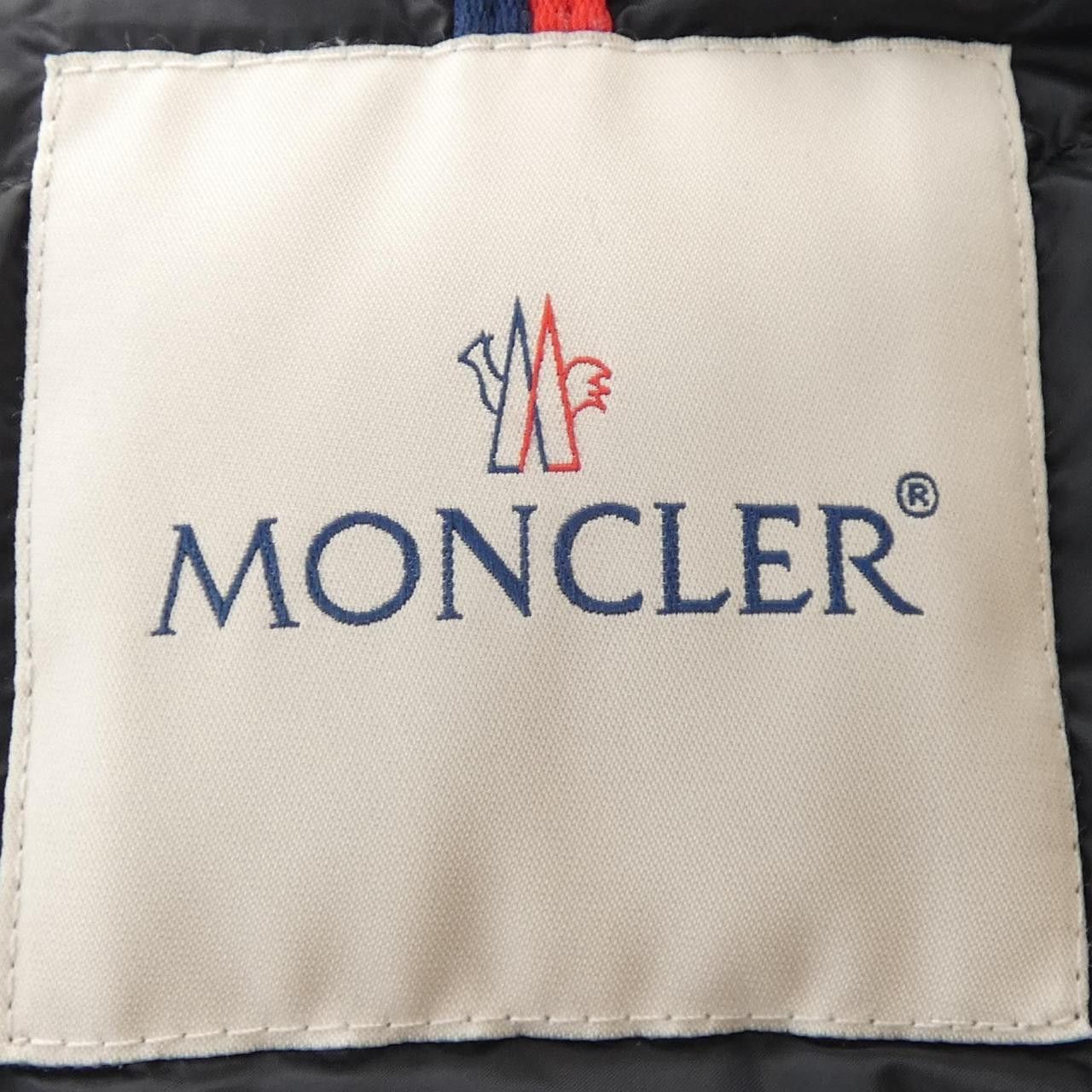 Moncler Moncler Moncler AJA Down Coat Textile Outerwear AJA DUTY FREE for USA Size ONE SIZE - 5 Thumbnail