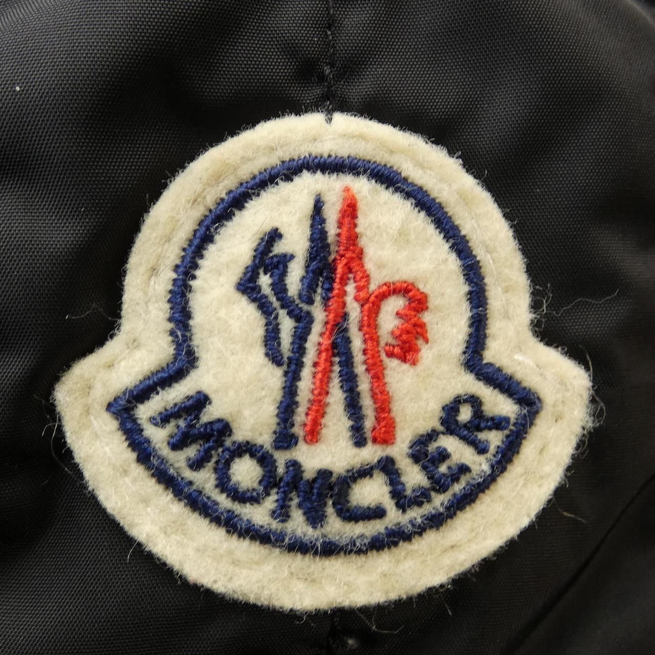 Moncler Moncler Moncler AJA Down Coat Textile Outerwear AJA DUTY FREE for USA Size ONE SIZE - 8 Thumbnail