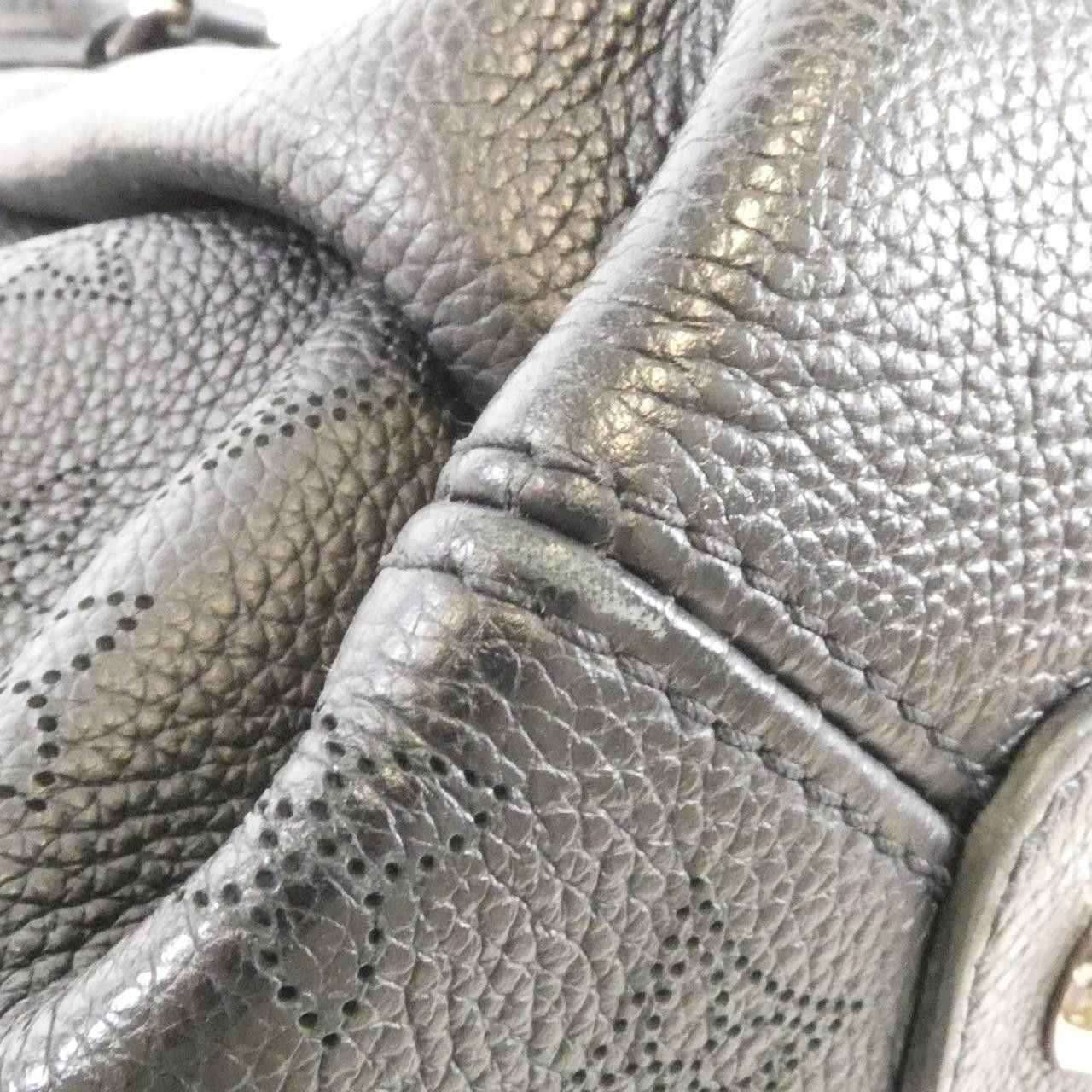 Louis Vuitton Louis Vuitton Louis Vuitton Mahina Oméa Calf Shoulder Bag Leather Shoulder Bag M55029 DUTY FREE for USA Size ONE SIZE - 2 Thumbnail