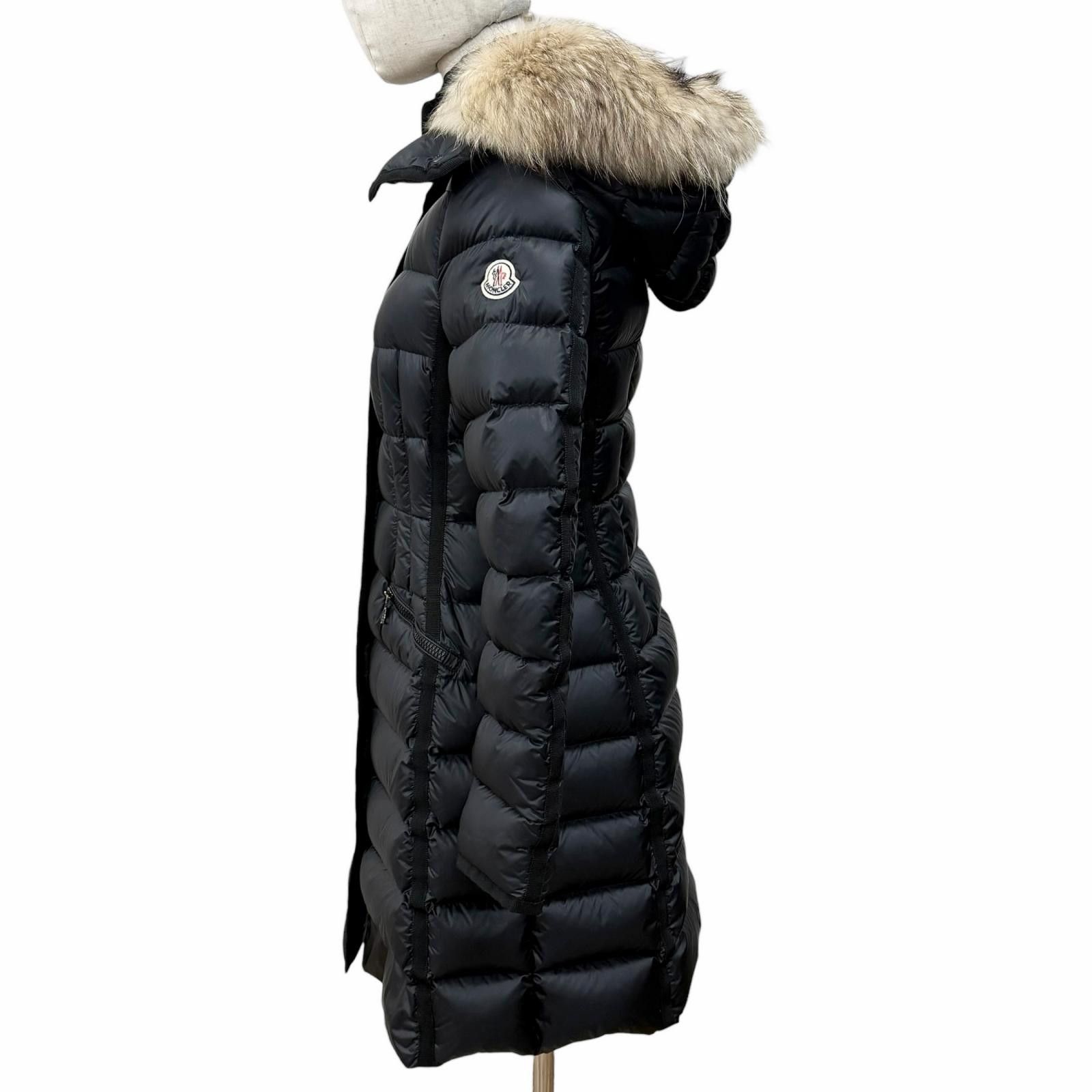 Moncler Moncler MONCLER HERMIFUR Nylon Down Coat Textile Outerwear DUTY FREE for USA Size ONE SIZE - 2 Thumbnail