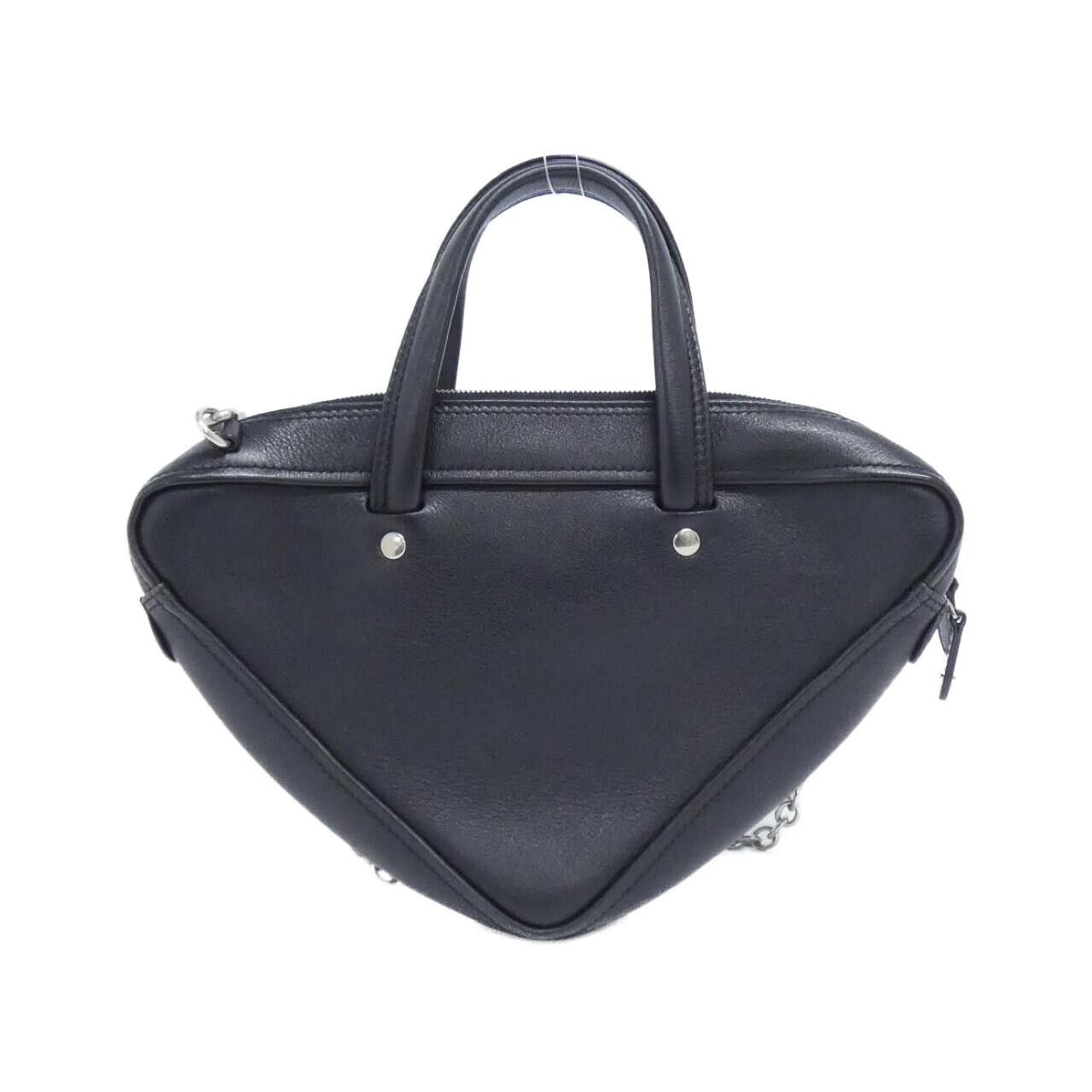 Balenciaga Balenciaga Balenciaga Triangle Duffle Calf Bag Leather Crossbody Bag 527272 C8K02 DUTY FREE for USA Size ONE SIZE - 2 Thumbnail
