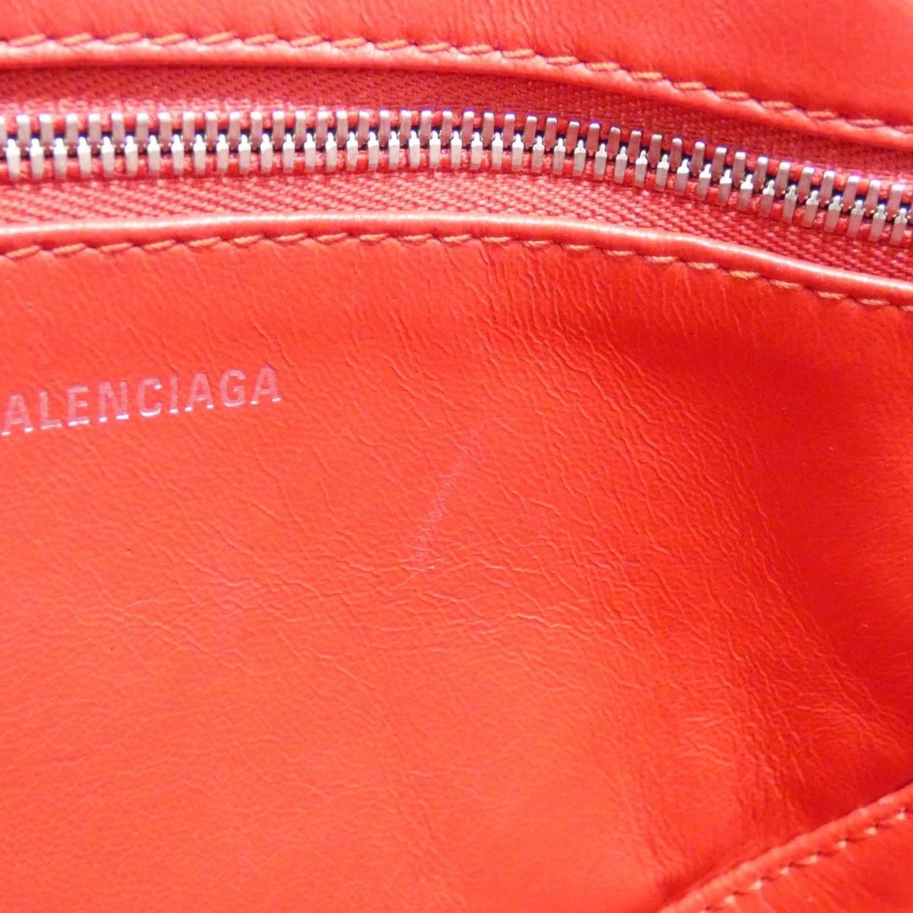 Balenciaga Balenciaga Balenciaga Triangle Duffle Calf Bag Leather Crossbody Bag 527272 C8K02 DUTY FREE for USA Size ONE SIZE - 10 Thumbnail