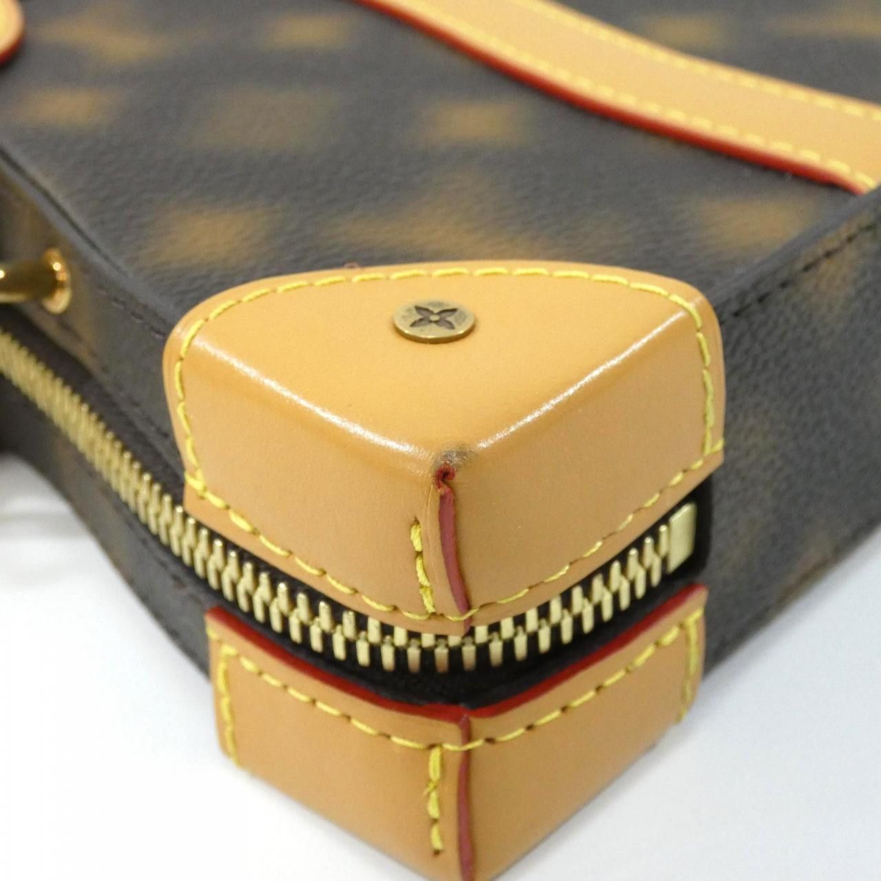 Louis Vuitton Louis Vuitton Louis Vuitton This is Not Monogram Coated Canvas Shoulder Bag Textile Shoulder Bag M81580 DUTY FREE for USA Size ONE SIZE - 2 Thumbnail