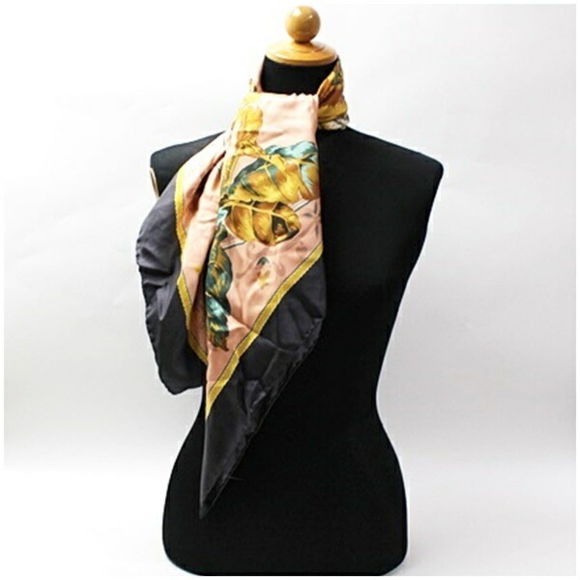 Salvatore Ferragamo Salvatore Ferragamo Women's Silk Scarf/Muffler in Pink and Gray with Animal Print Size ONE SIZE - 4 Thumbnail