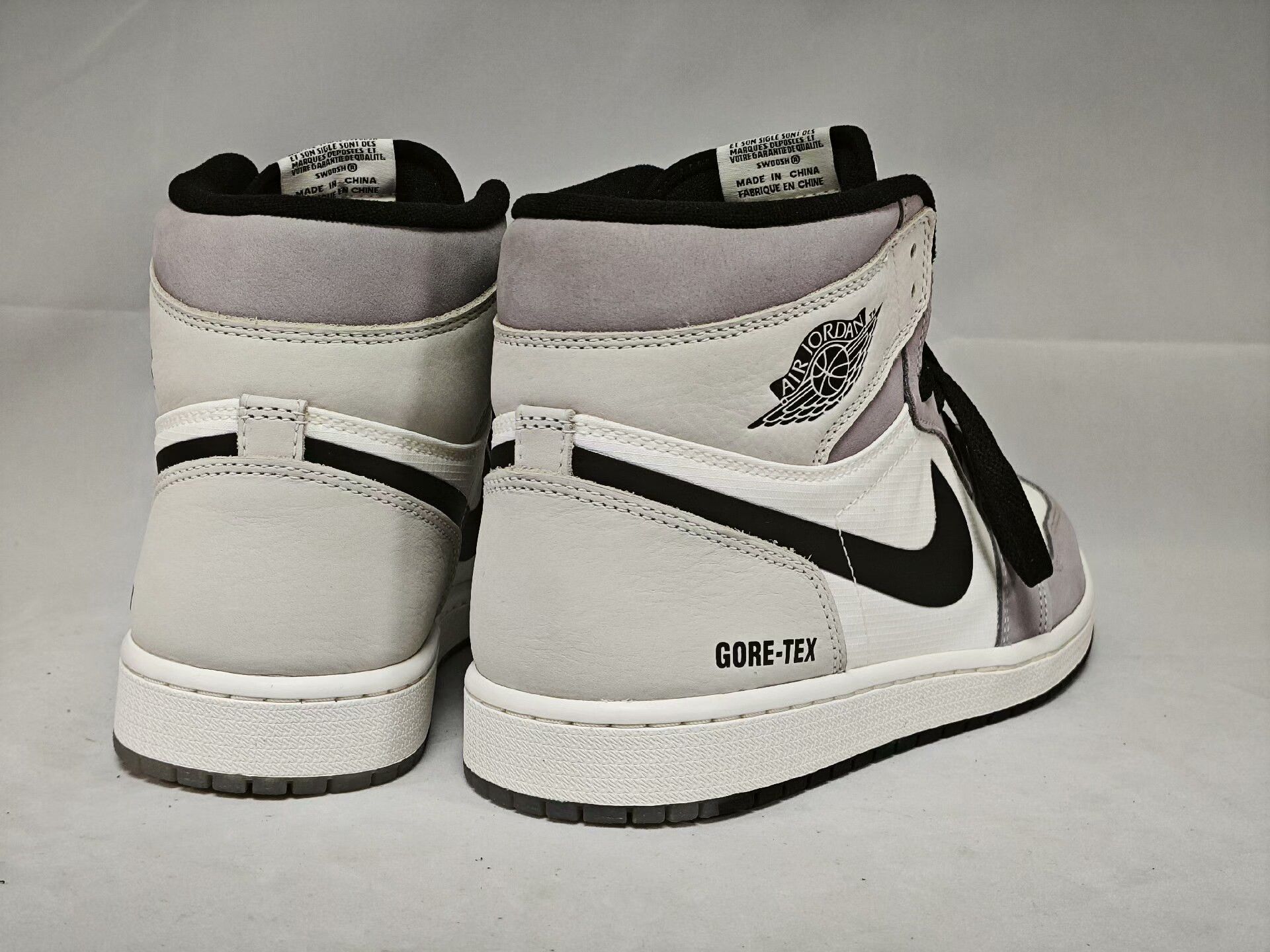 Jordan Brand Air Jordan 1 Gore-Tex Size US 10 / EU 43 - 4 Thumbnail