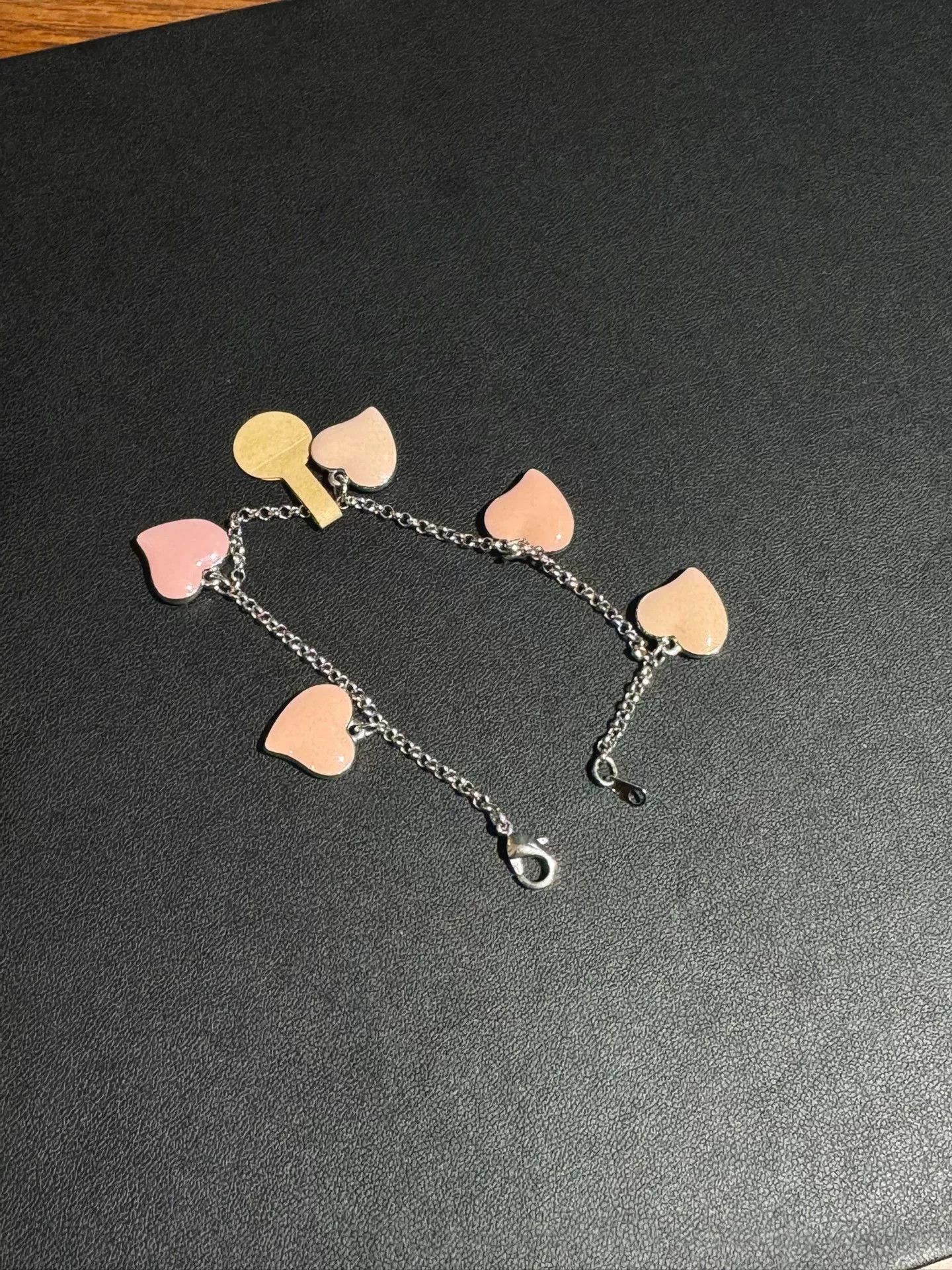 Vivienne Westwood Vivienne Westwood Pink Gradient Heart Bracelet Size ONE SIZE - 2 Thumbnail