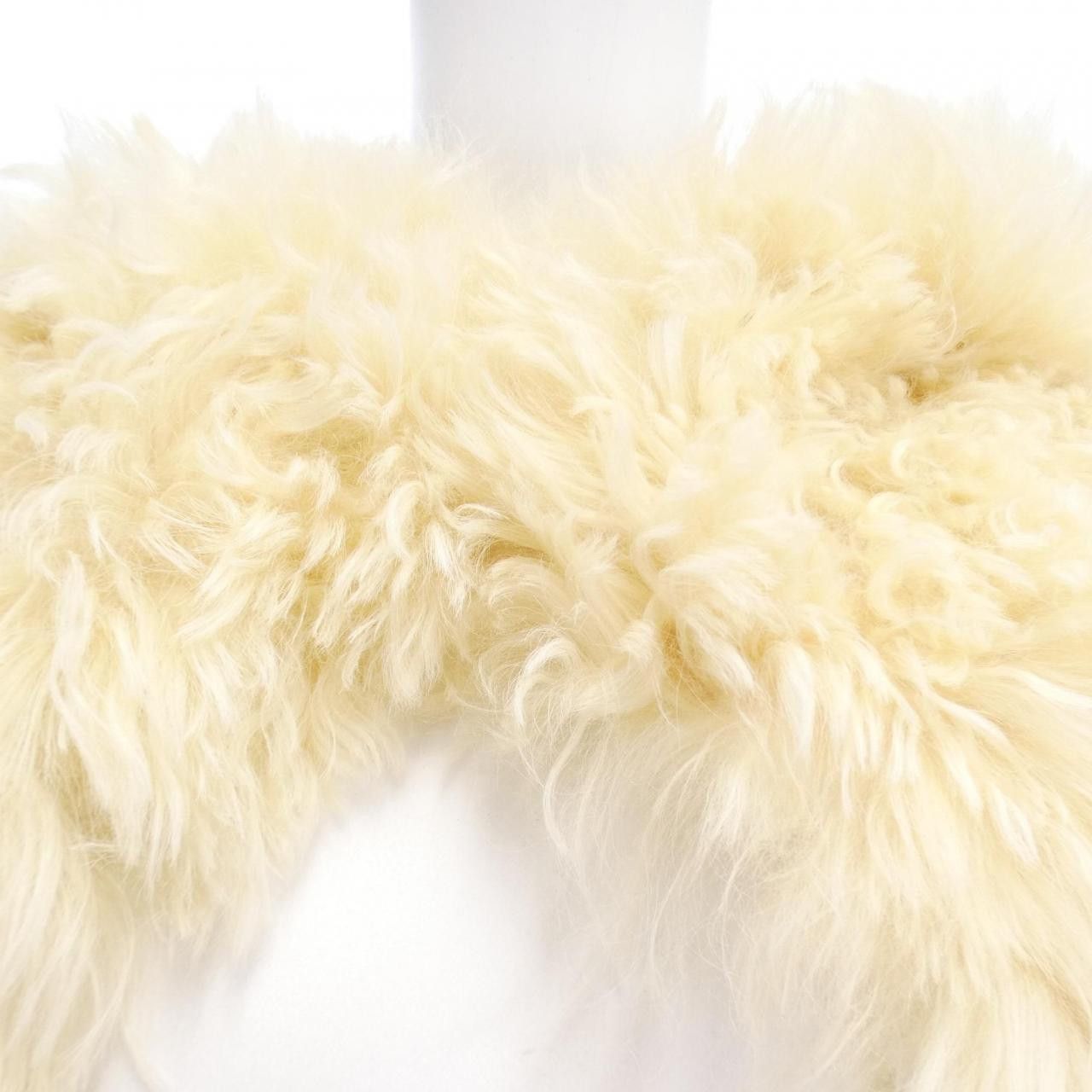 Miu Miu Miu Miu Miu Miu Shearling Jacket Fur Outerwear MPY041 S231 11Z5 DUTY FREE for USA Size ONE SIZE - 5 Thumbnail