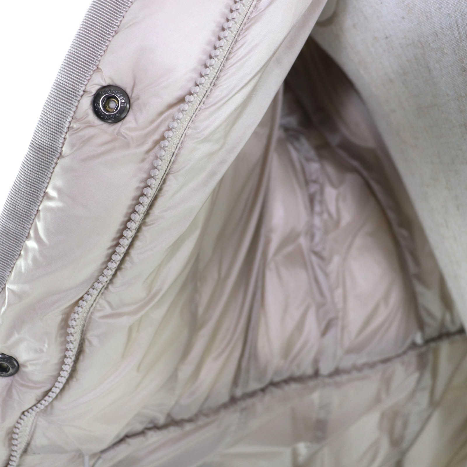 Moncler Moncler MONCLER Hermine Nylon Down Coat Textile Outerwear DUTY FREE for USA Size ONE SIZE - 5 Thumbnail