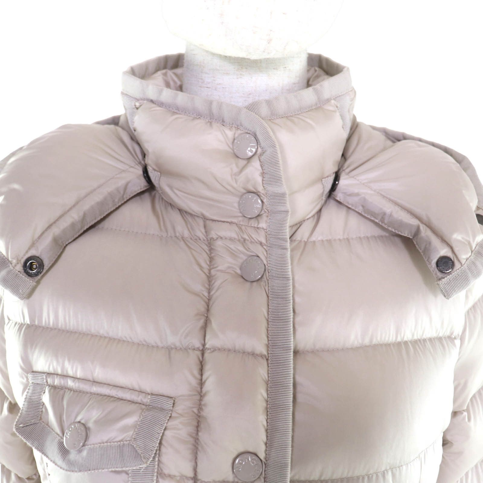 Moncler Moncler MONCLER Hermine Nylon Down Coat Textile Outerwear DUTY FREE for USA Size ONE SIZE - 4 Thumbnail