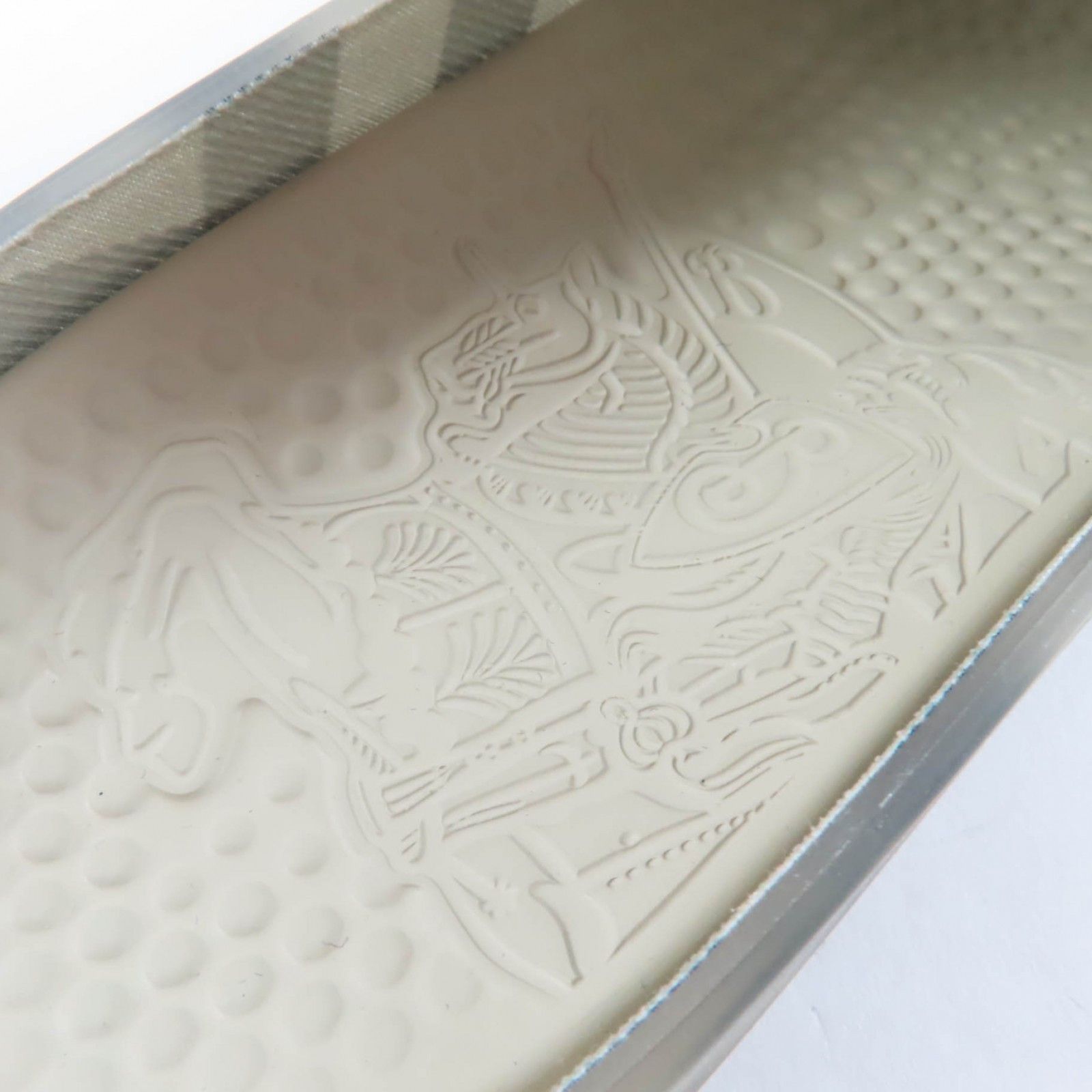 Burberry Burberry Burberry Check Pattern Rubber Sandals Plastic / Synthetic Shoes DUTY FREE for USA Size ONE SIZE - 10 Thumbnail