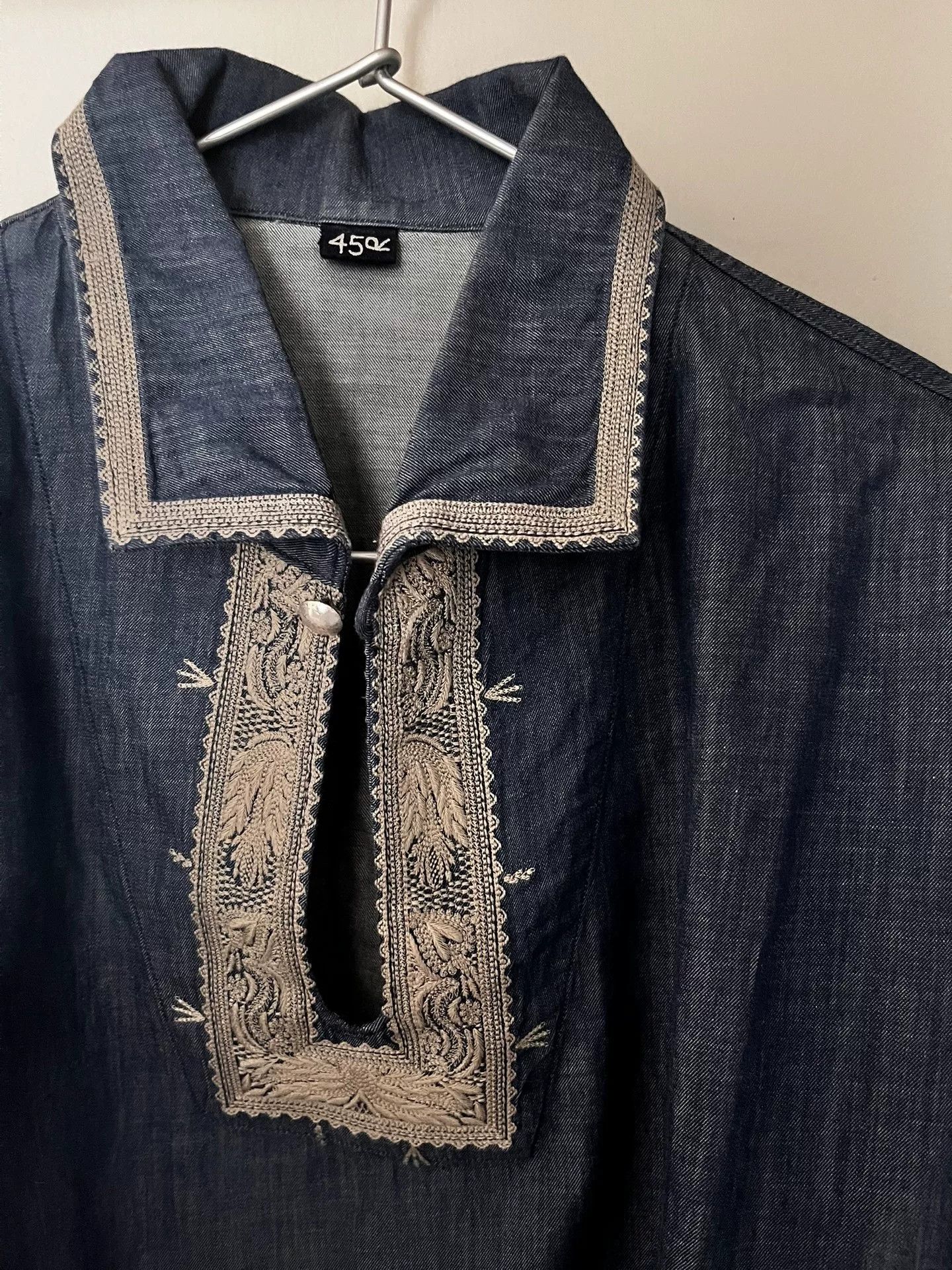 45rpm 45R Glossy Embroidered Ruffle Collar Denim Shirt Size M / US 6-8 / IT 42-44 - 3 Thumbnail