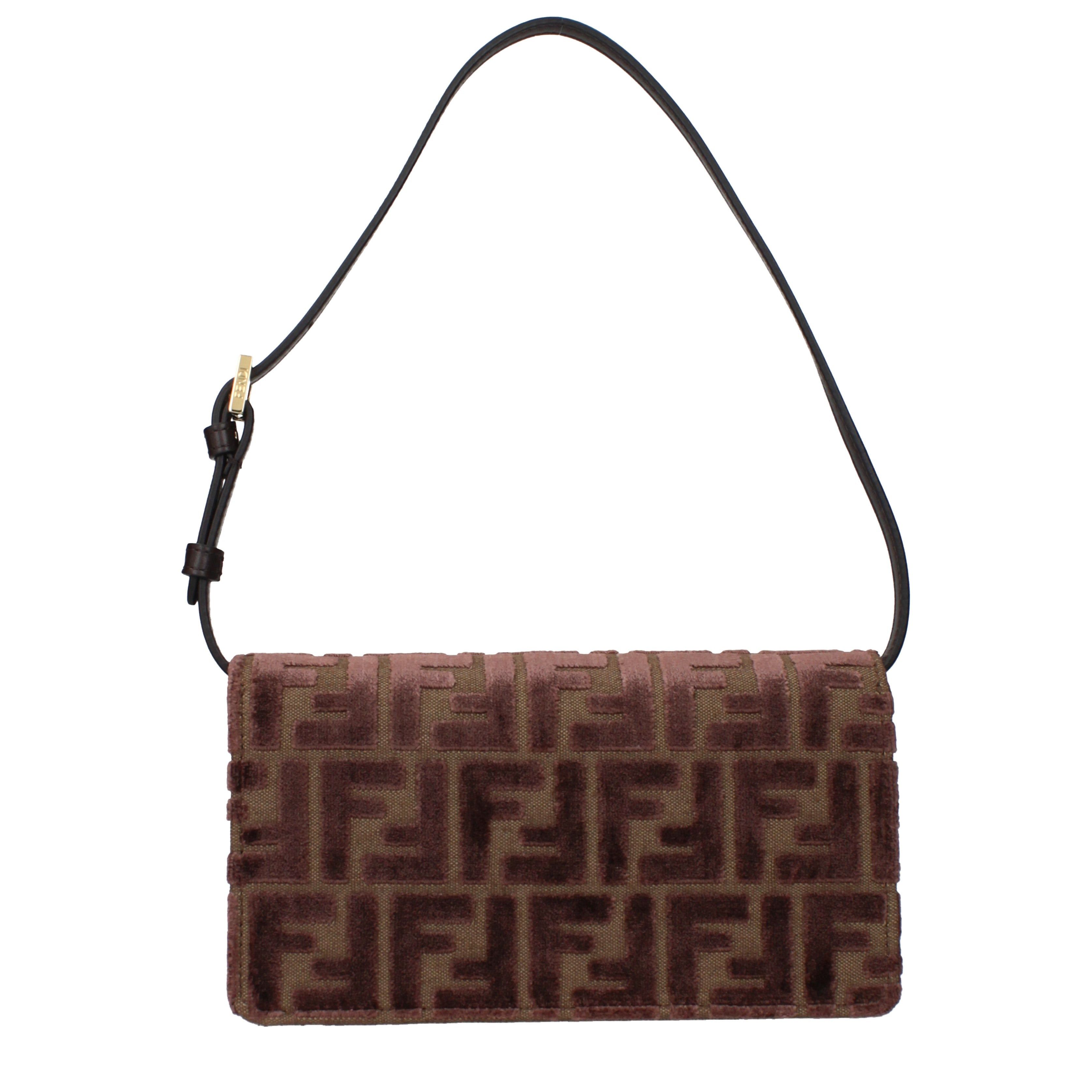 Fendi Clutches Size ONE SIZE - 4 Thumbnail