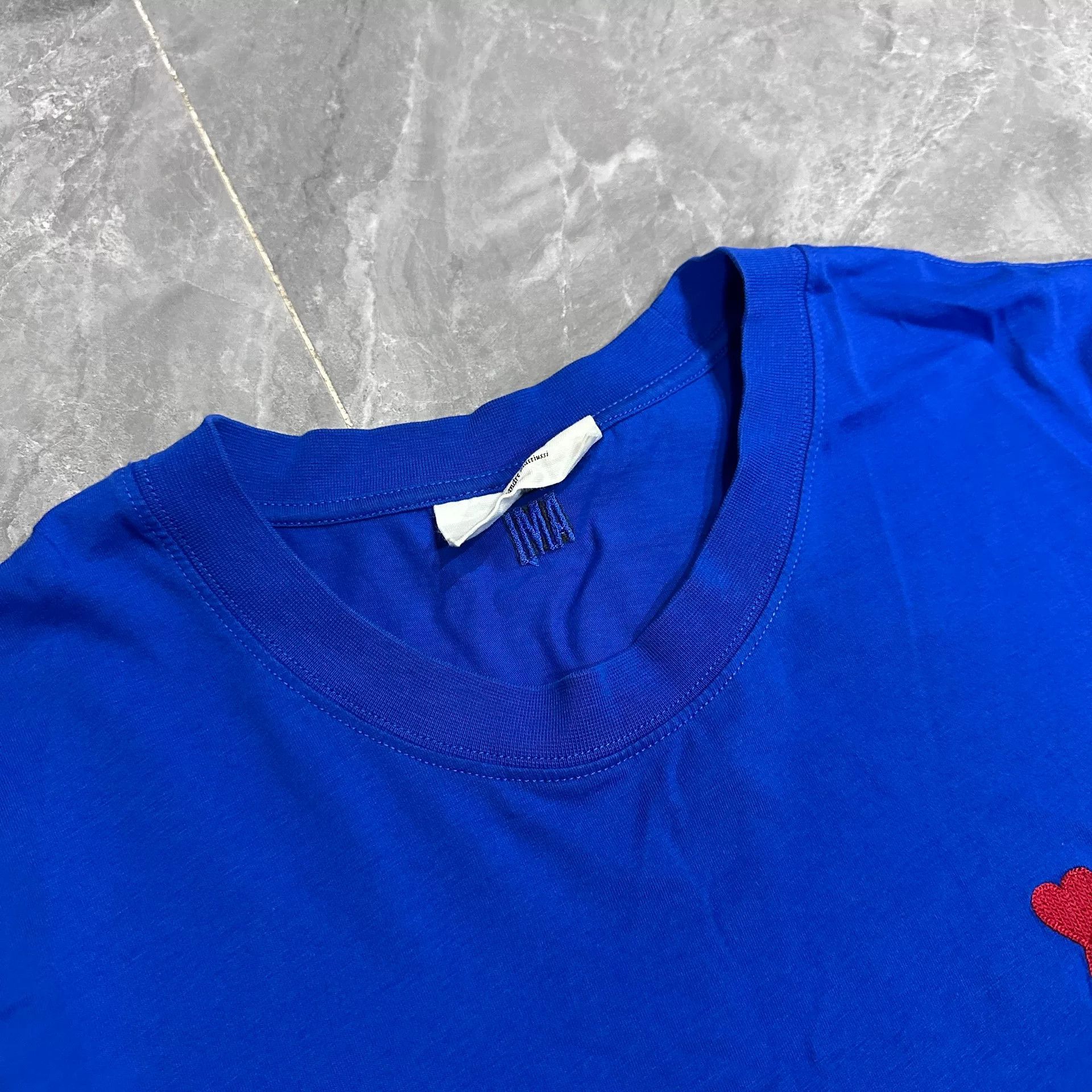 AMI AMI PARIS Klein Blue Heart Embroidered Tee Size US XL / EU 56 / 4 - 4 Thumbnail