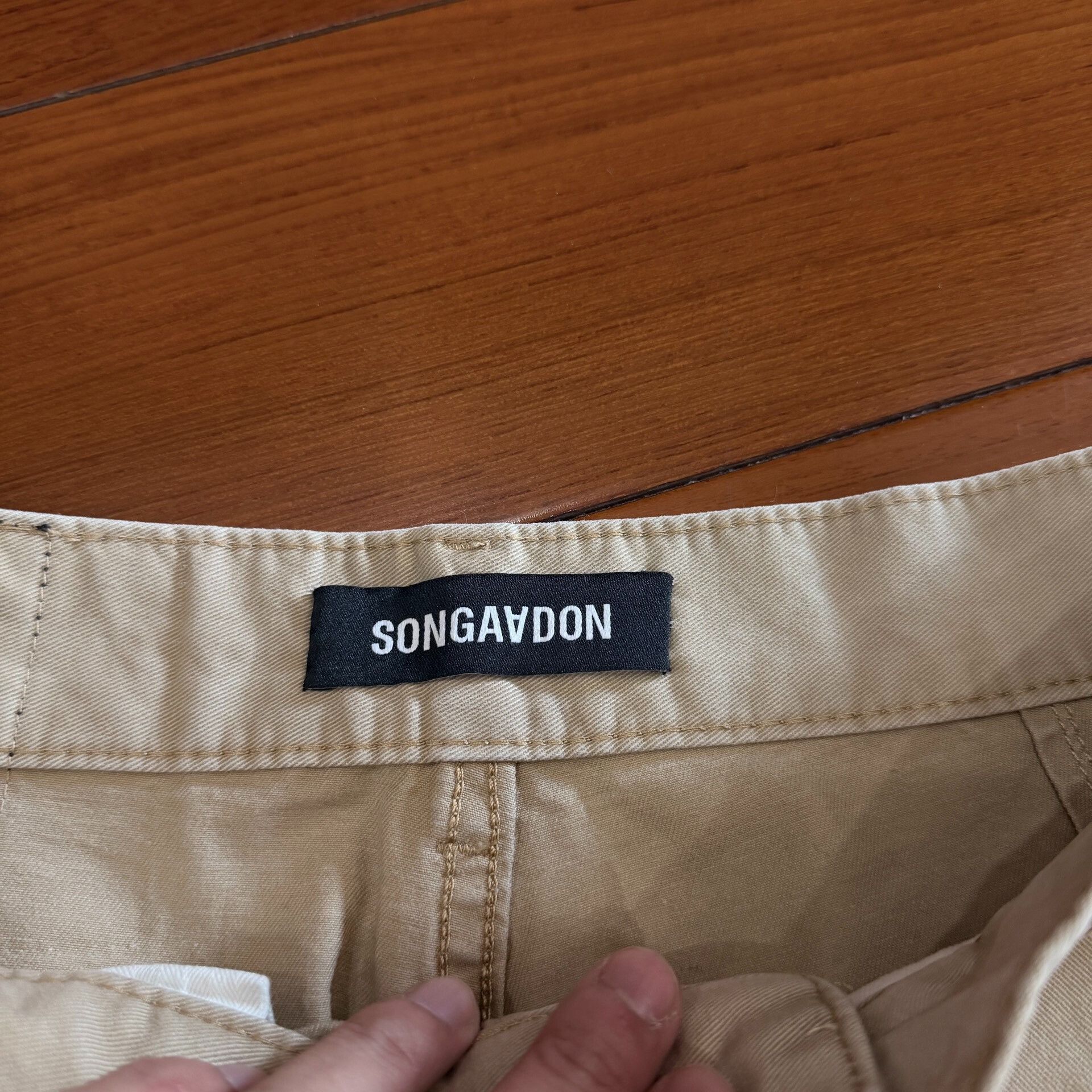 NAADAM Songaadon Khaki Big Pocket Cargo Shorts Size US 32 / EU 48 - 4 Thumbnail