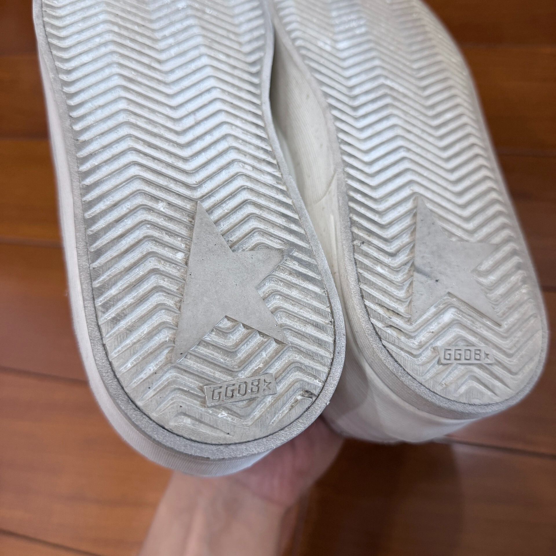 Golden Goose Golden Goose Stardan Distressed White Sneakers Size US 7 / EU 40 - 4 Thumbnail