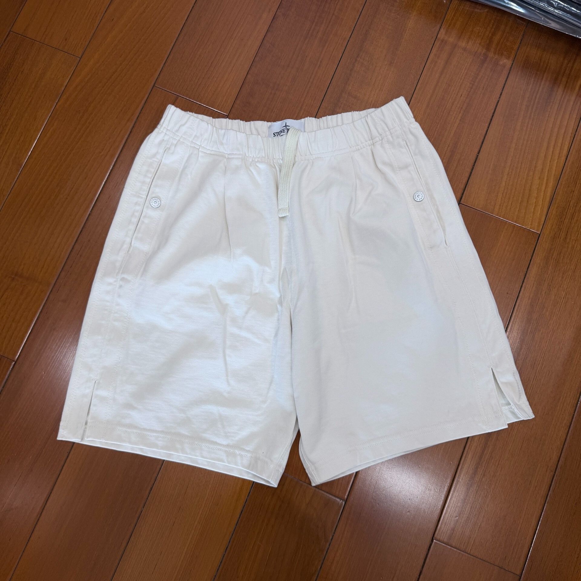 Stone Island Stone Island Beige Shorts Size US 30 / EU 46 - 2 Thumbnail