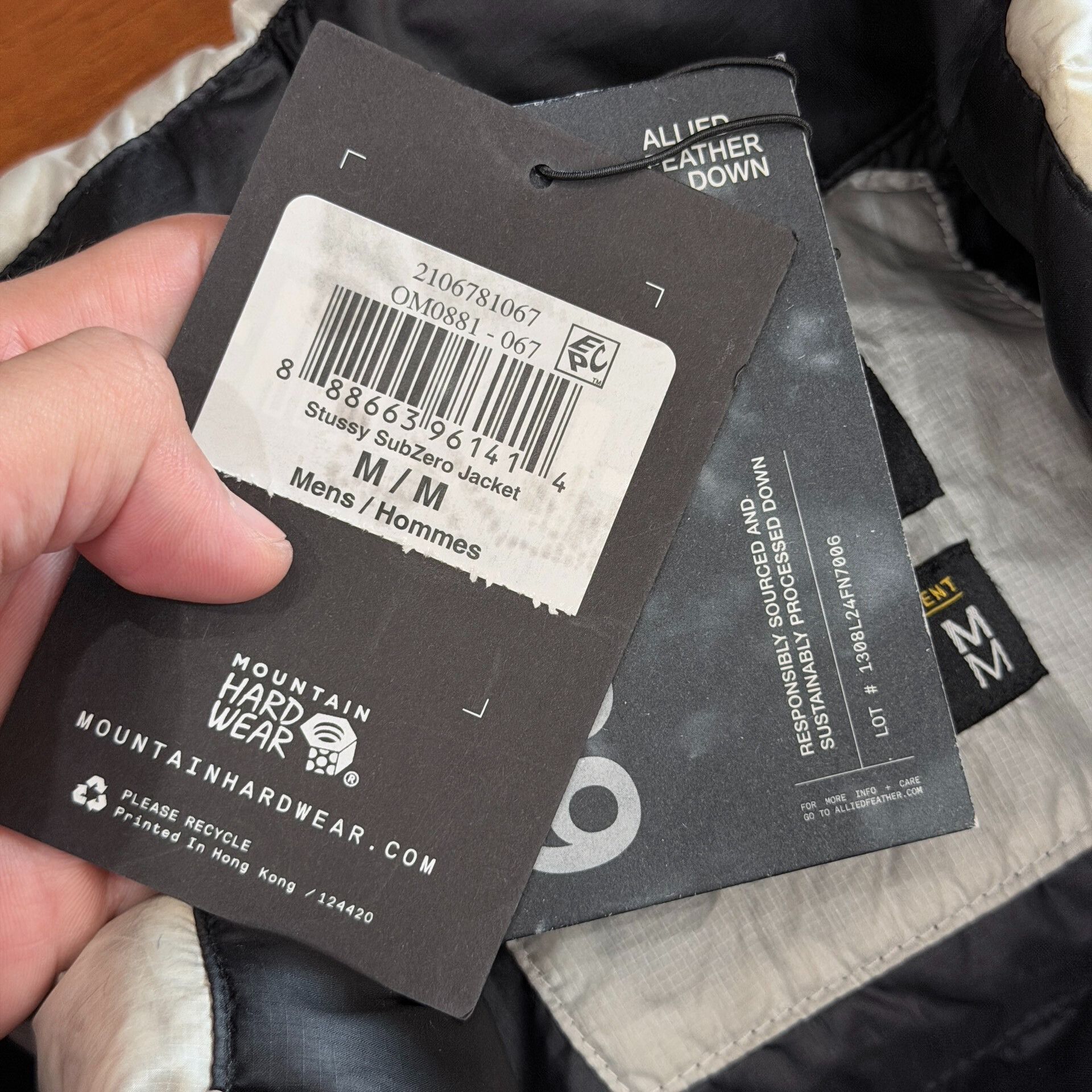 Mountain Hardwear Stussy Mountain Hardwear White Camo Down Jacket Size US M / EU 48-50 / 2 - 5 Thumbnail