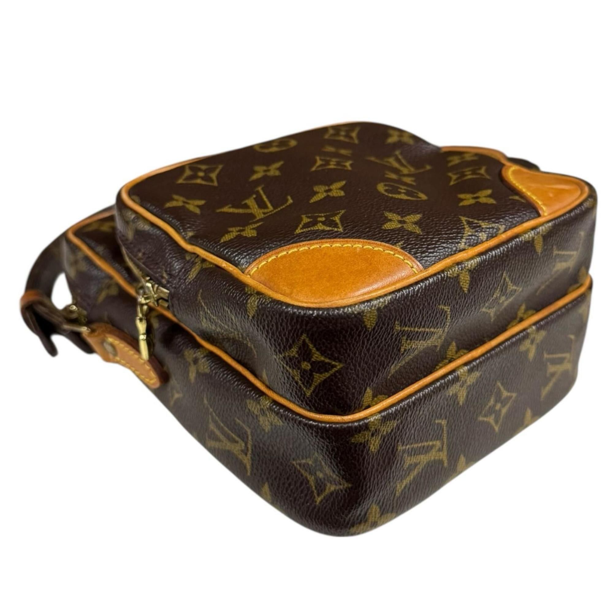 Louis Vuitton Louis Vuitton Amazon Monogram Shoulder Bag Canvas M45236 Brown Women's LOUIS VUITTON Pre-owned Size ONE SIZE - 6 Thumbnail