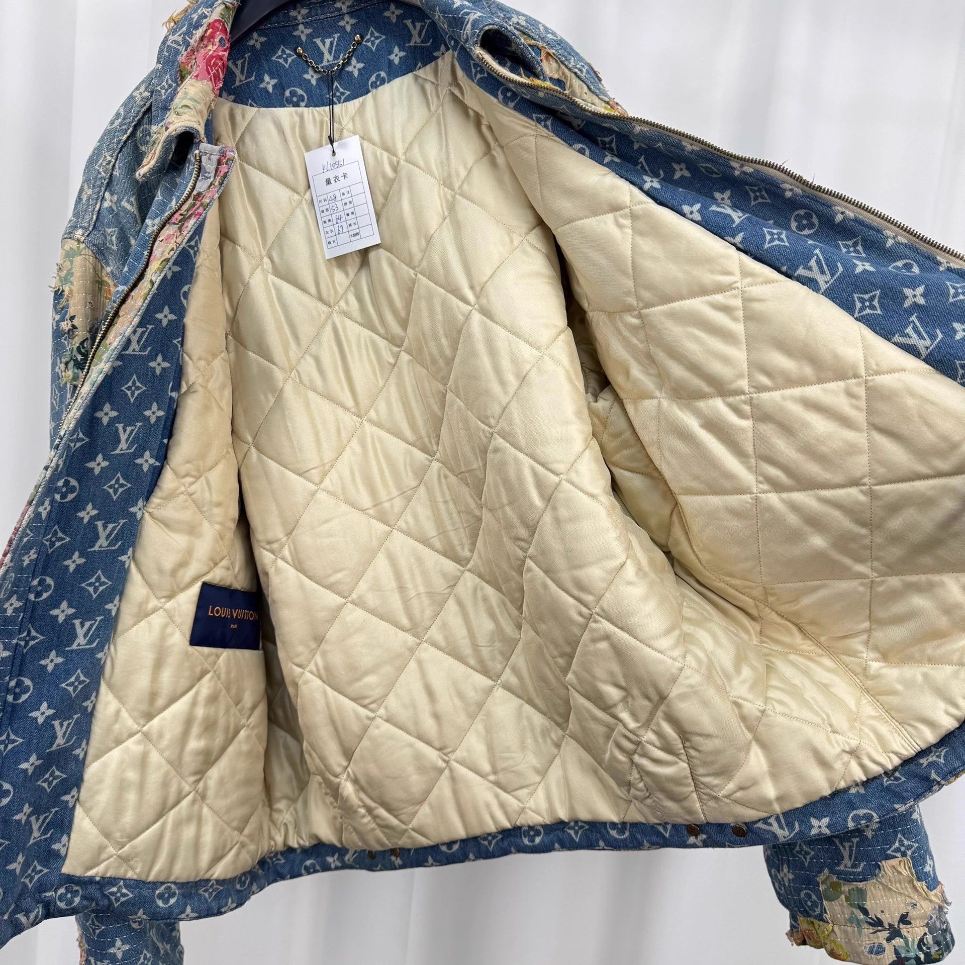 Louis Vuitton Blue Denim Jacket with Floral Patchwork Size US M / EU 48-50 / 2 - 5 Thumbnail