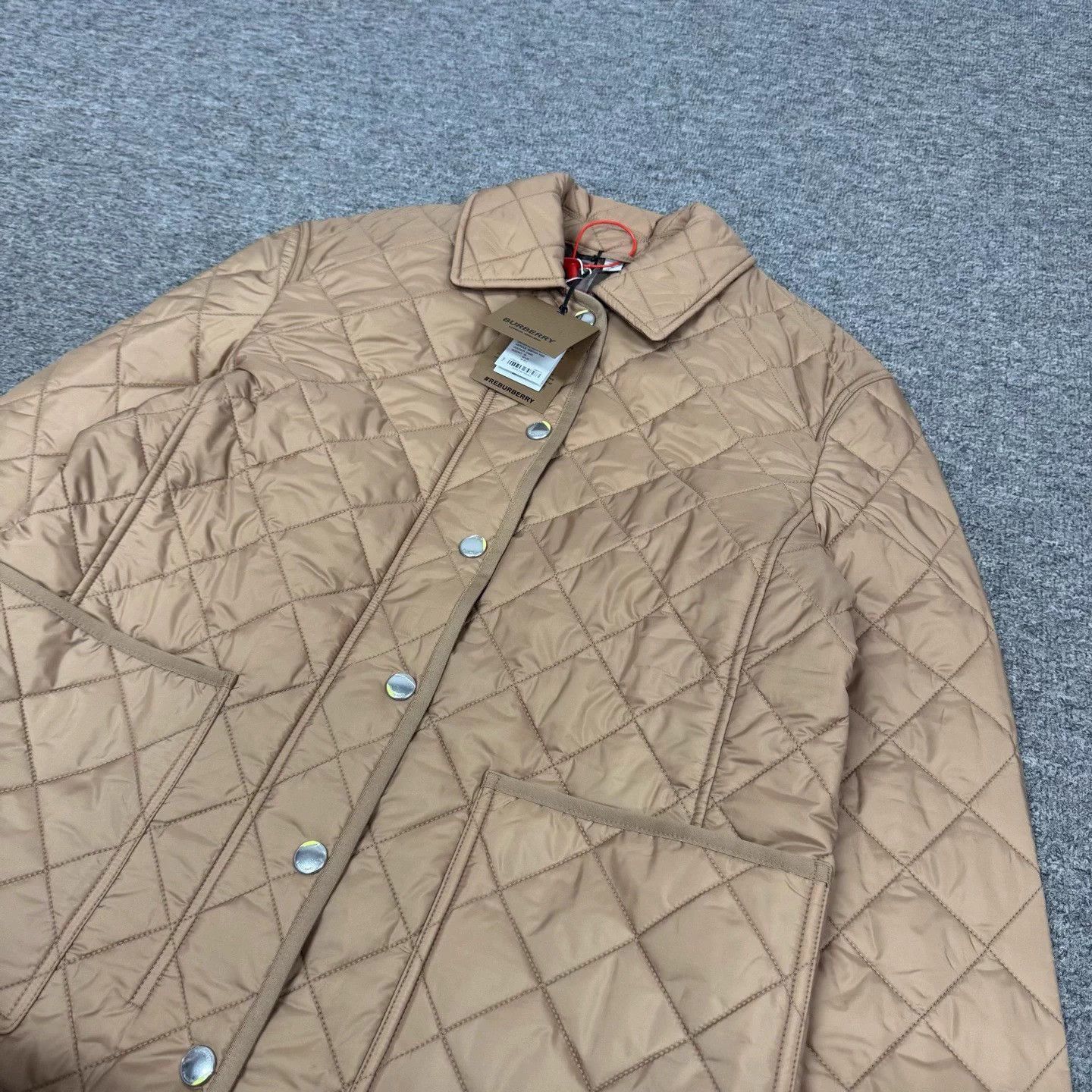 Burberry Beige Quilted Collared Jacket Size M Size US M / EU 48-50 / 2 - 4 Thumbnail