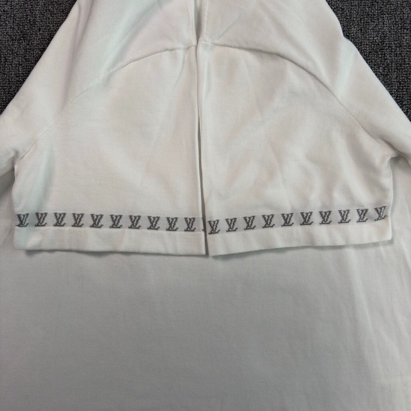 Louis Vuitton White Short-Sleeve T-Shirt with Printed Sleeves Size US L / EU 52-54 / 3 - 6 Thumbnail