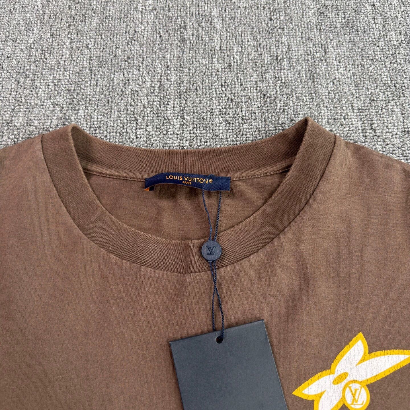 Louis Vuitton Brown Short Sleeve Graphic T-Shirt Size US L / EU 52-54 / 3 - 3 Thumbnail