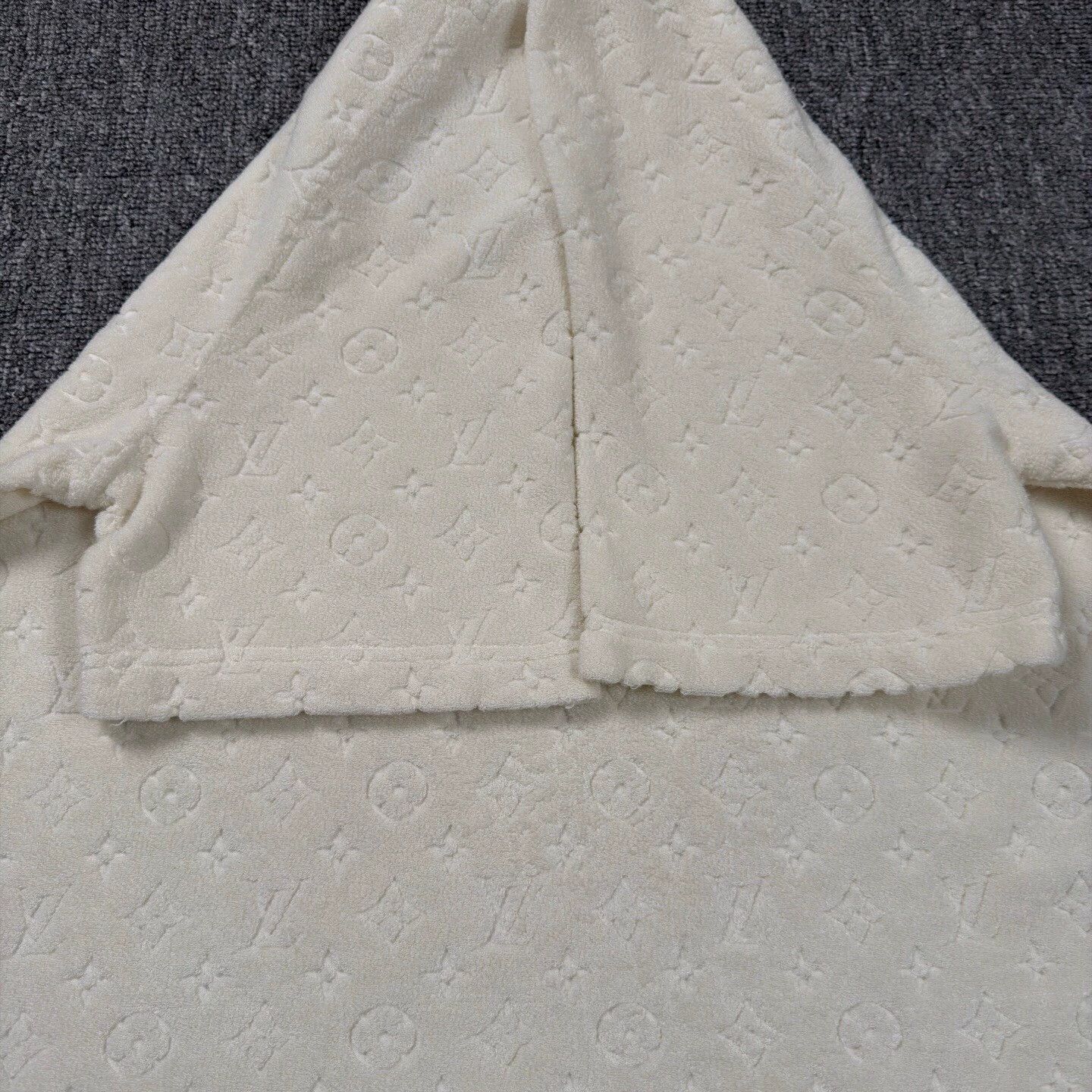 Louis Vuitton Beige Textured Short Sleeve Shirt Size US L / EU 52-54 / 3 - 7 Thumbnail