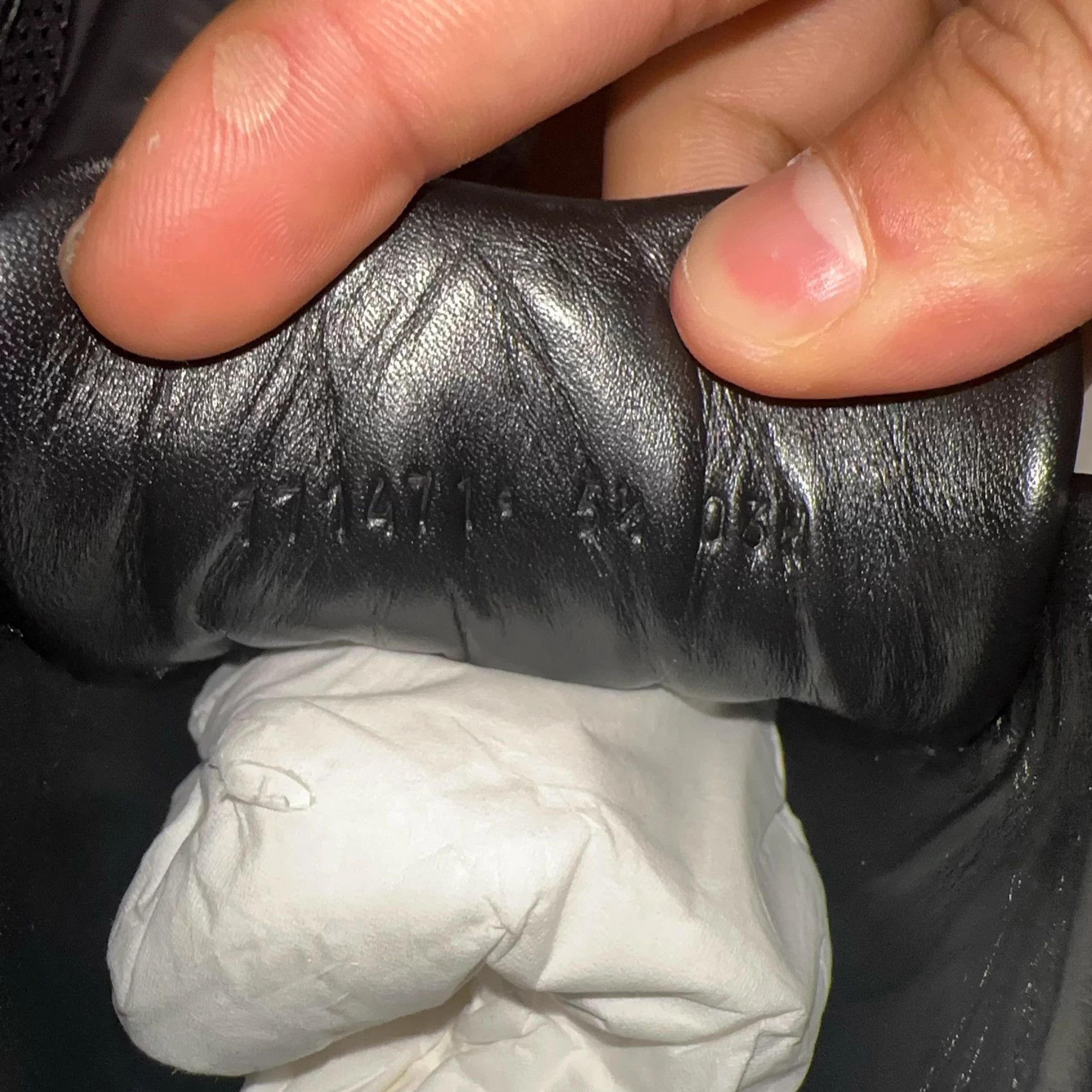 Gucci Black Low-Top Sneakers with Logo Detail Size US 6.5 / EU 39-40 - 5 Thumbnail