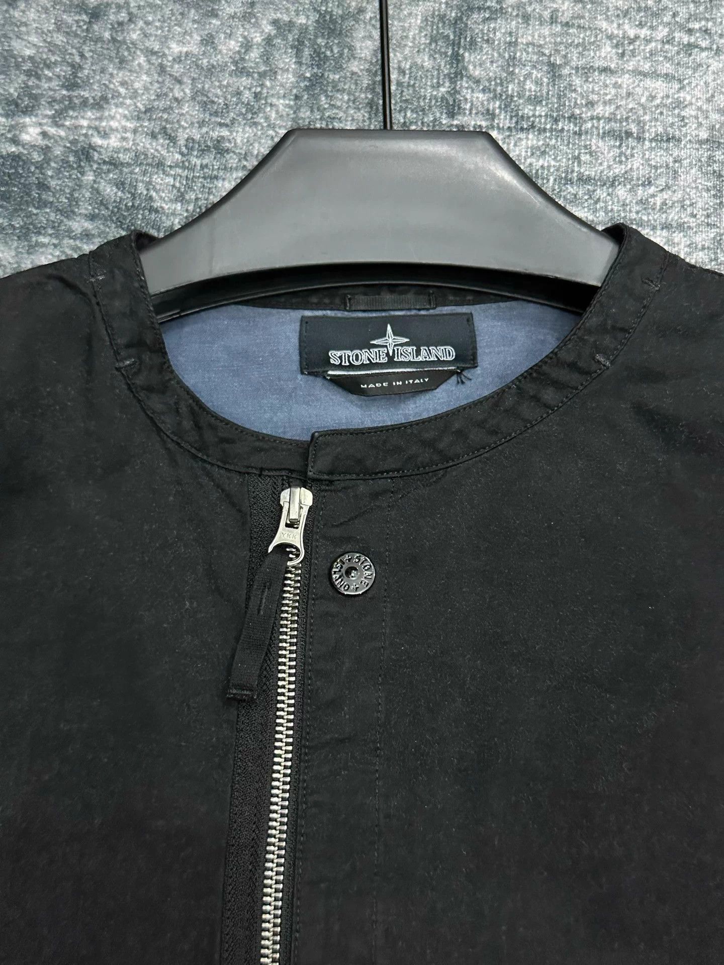 Stone Island Black Zip-Front Bomber Jacket with Sleeve Patch Size US XL / EU 56 / 4 - 7 Thumbnail