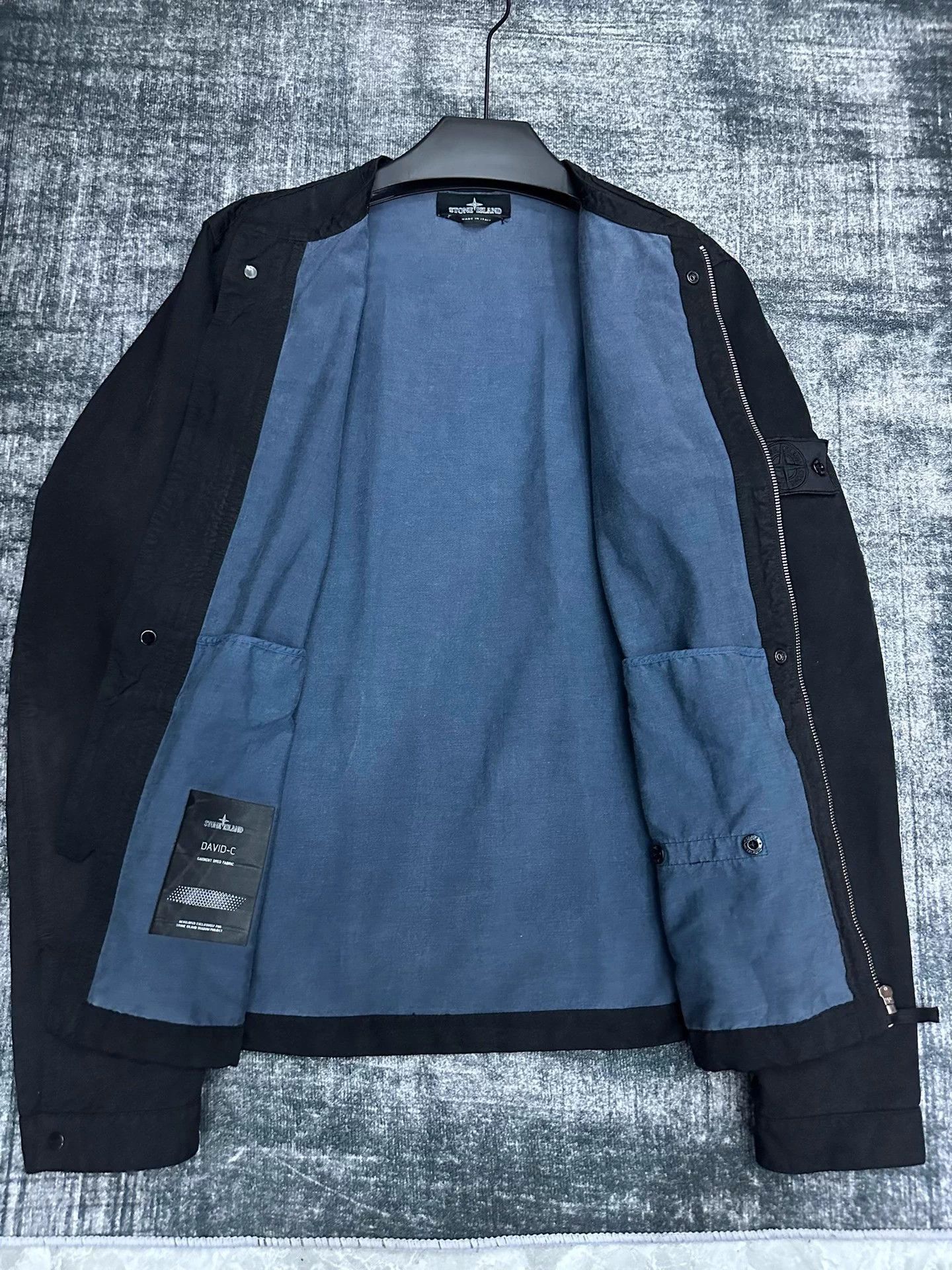 Stone Island Black Zip-Front Bomber Jacket with Sleeve Patch Size US XL / EU 56 / 4 - 4 Thumbnail