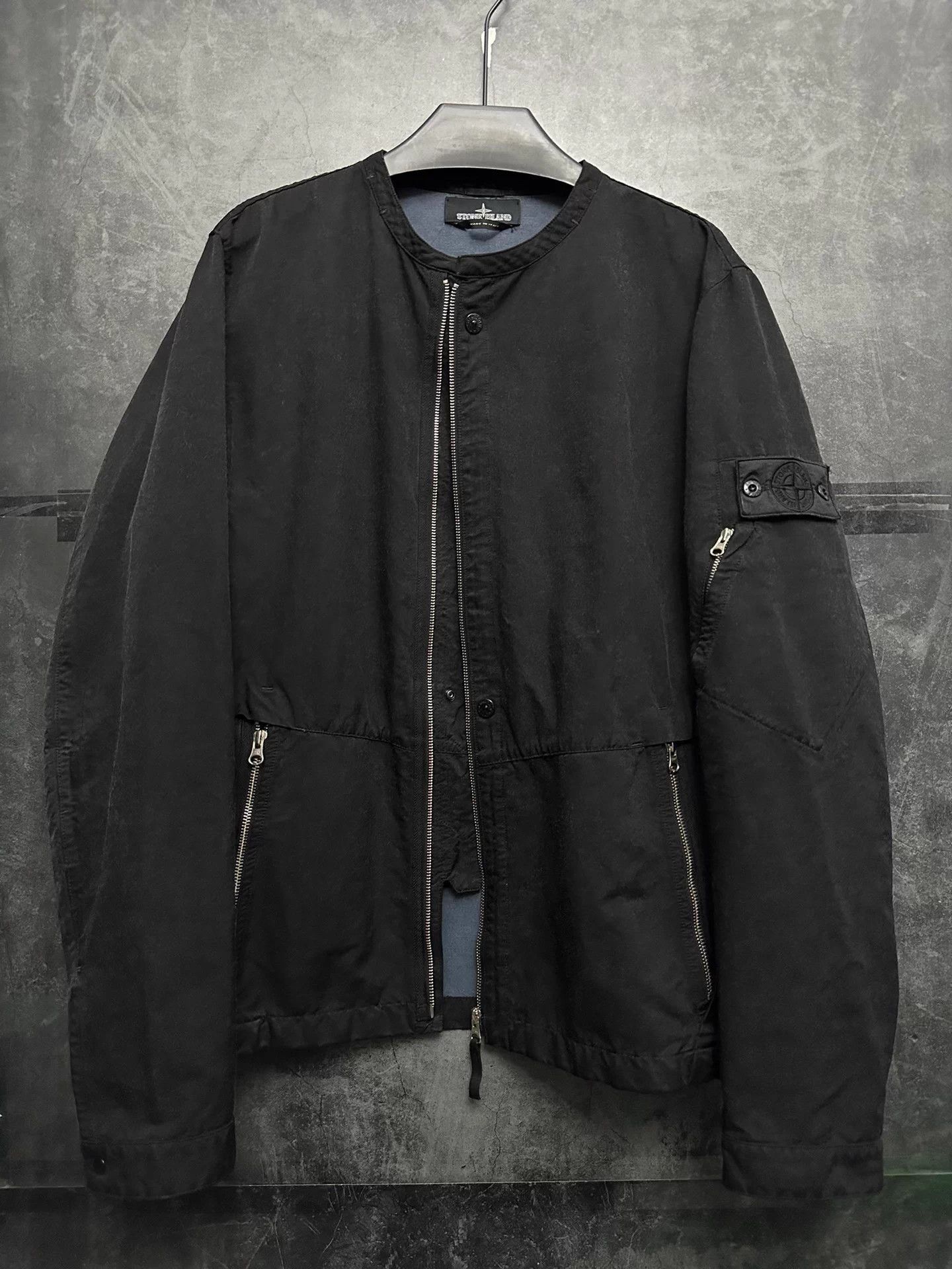 Stone Island Black Zip-Front Bomber Jacket with Sleeve Patch Size US XL / EU 56 / 4 - 2 Thumbnail