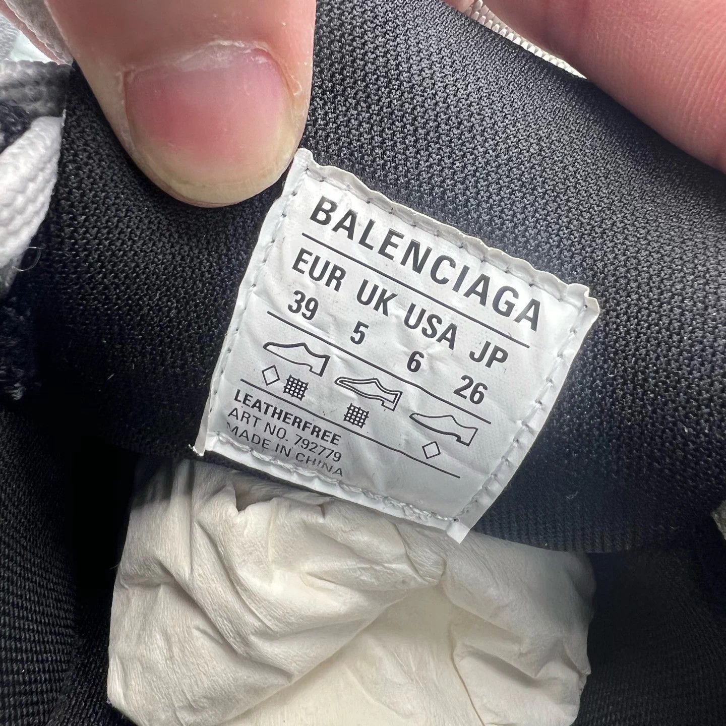 Balenciaga Gray Low-Top Sneakers Size 6 Size US 6 / EU 39 - 7 Thumbnail
