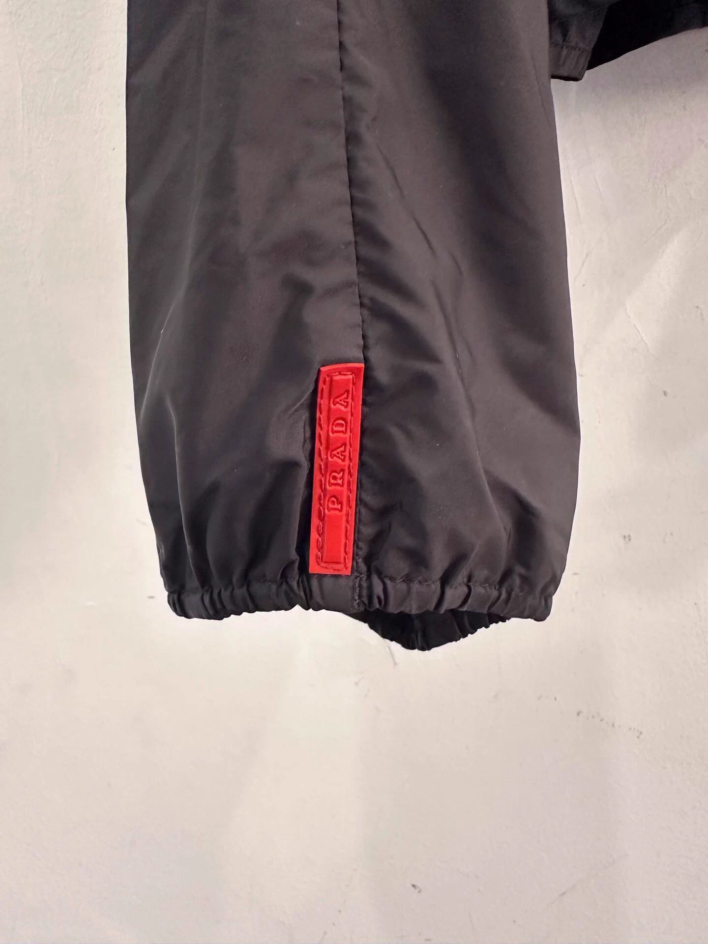 Prada Black Hooded Lightweight Jacket Size US L / EU 52-54 / 3 - 4 Thumbnail