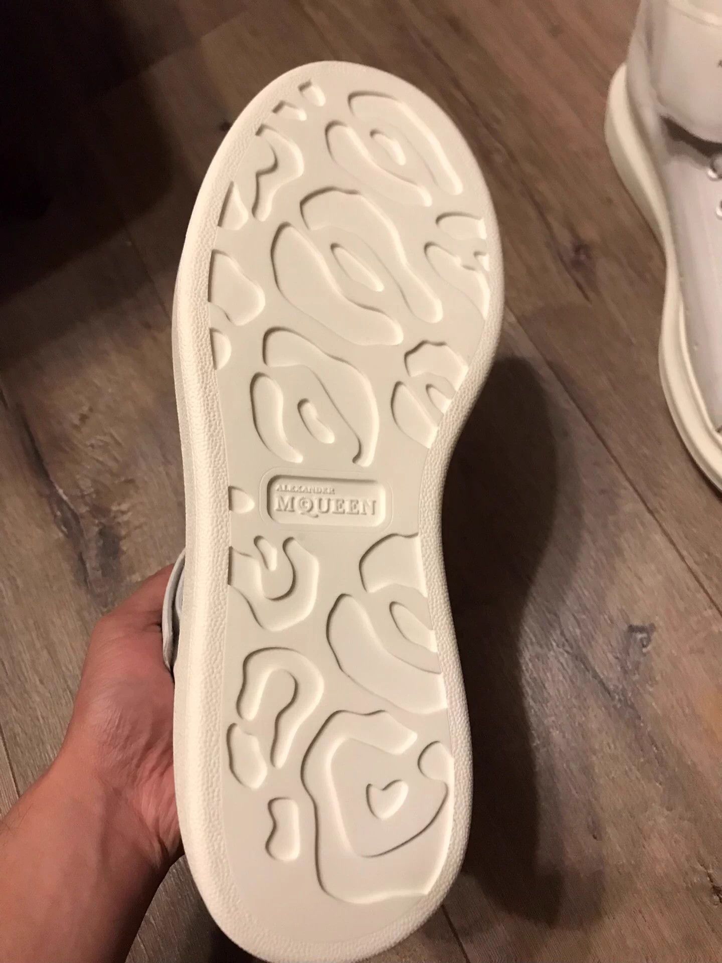 Alexander McQueen White High-Top Sneakers Size 9 Size US 9 / EU 42 - 5 Thumbnail