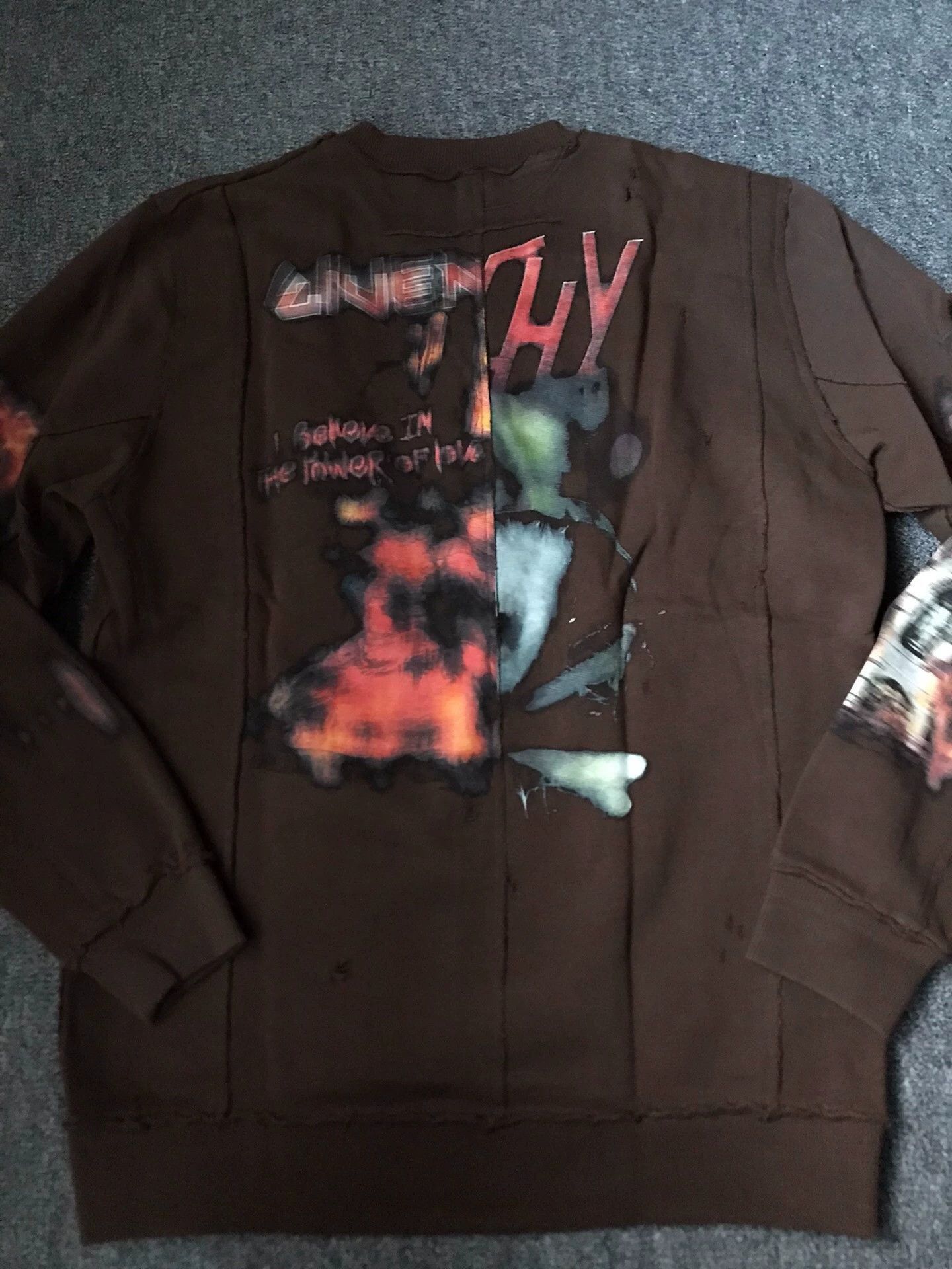 Givenchy Brown Graphic Print Long Sleeve Sweatshirt Size US S / EU 44-46 / 1 - 7 Thumbnail