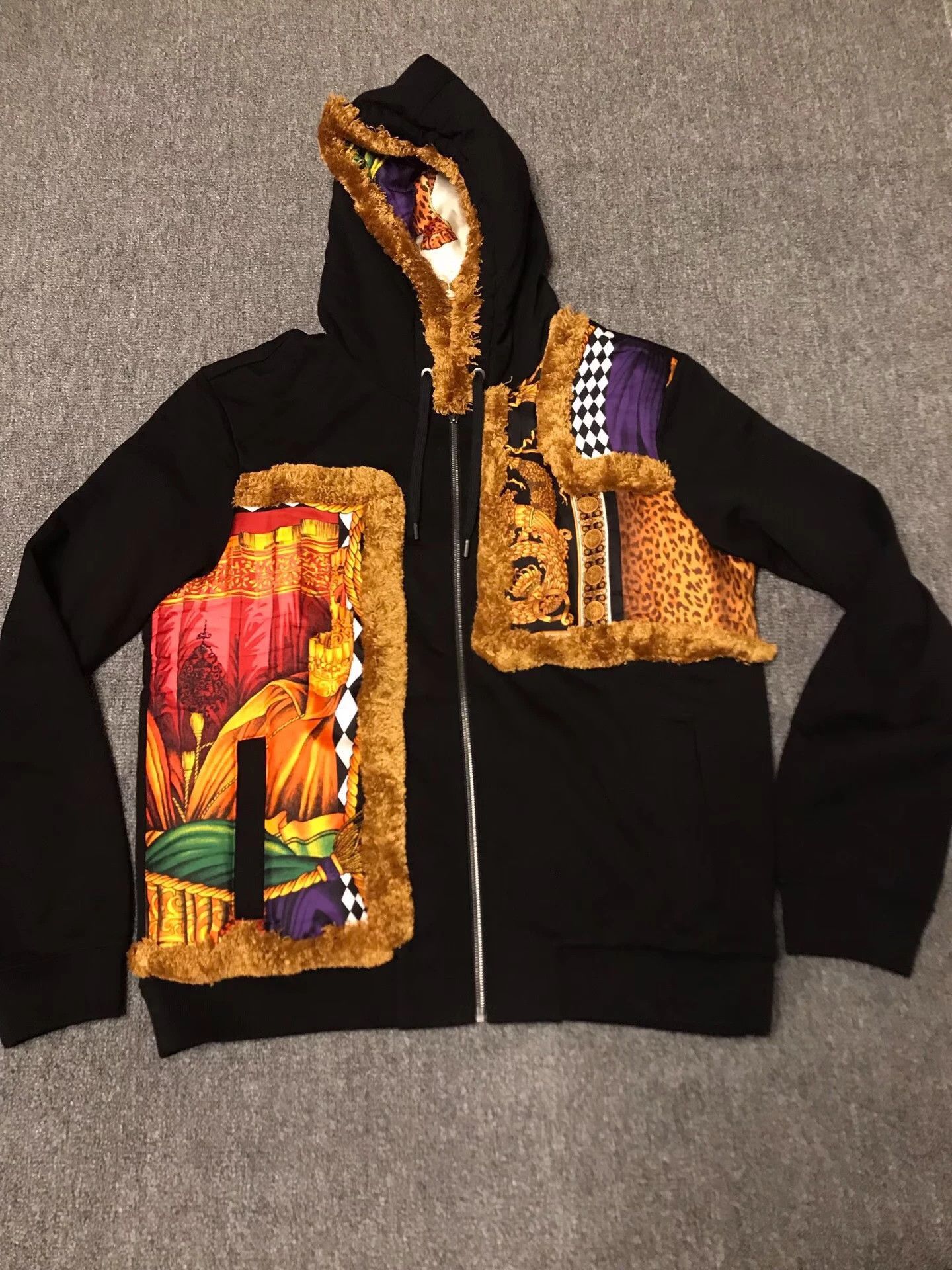 Versace Black XXL Hoodie with Embroidered & Patterned Panels Size US XXL / EU 58 / 5 - 3 Thumbnail