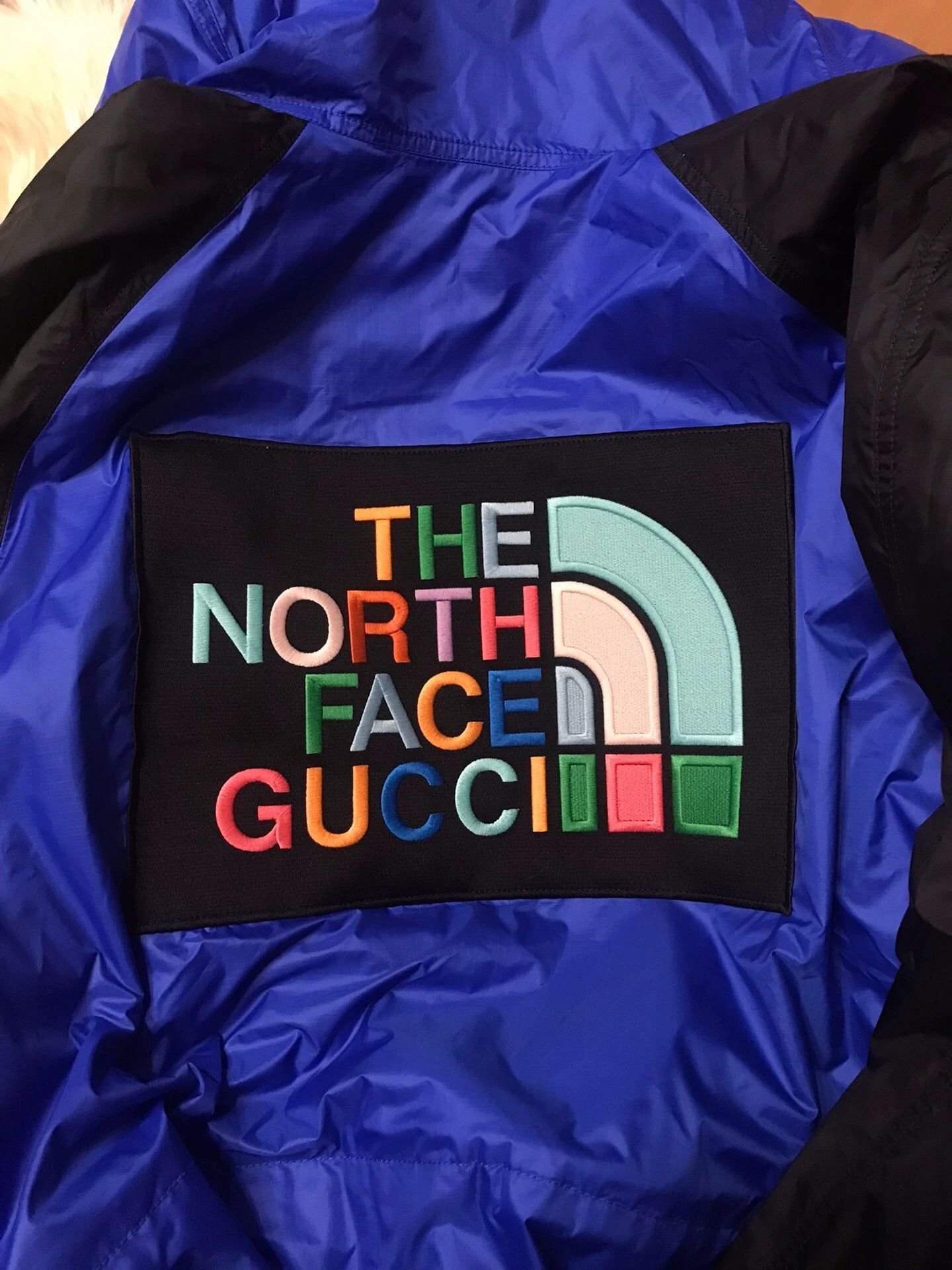 Gucci Multi-Color Hooded Light Jacket with Pockets Size US L / EU 52-54 / 3 - 5 Thumbnail