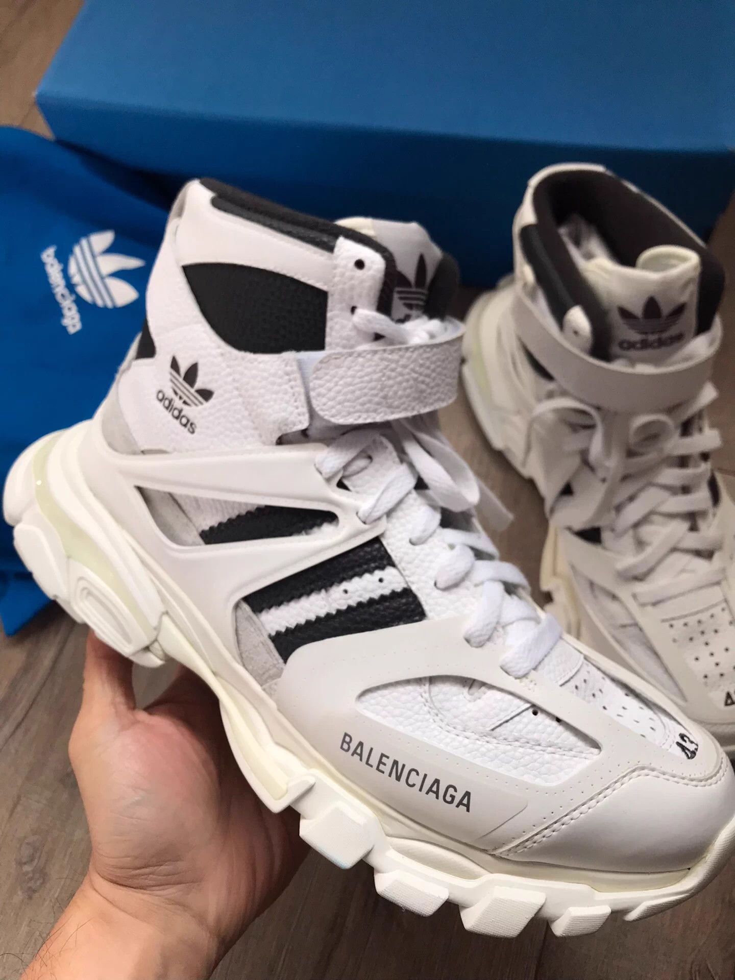 Balenciaga White High-Top Sneakers Size 10 Size US 10 / EU 43 - 2 Thumbnail
