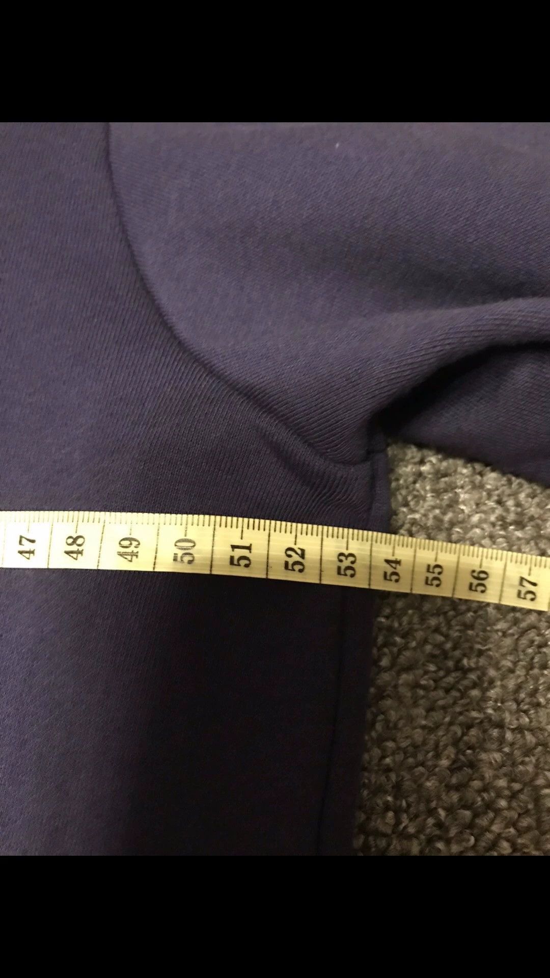 Versace Purple V-Neck Sweatshirt with Leather Pocket Size US M / EU 48-50 / 2 - 7 Thumbnail