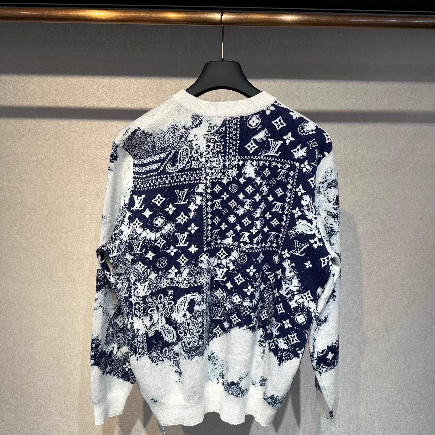 Louis Vuitton Multi Color Long Sleeve Printed Sweater Size US L / EU 52-54 / 3 - 5 Thumbnail