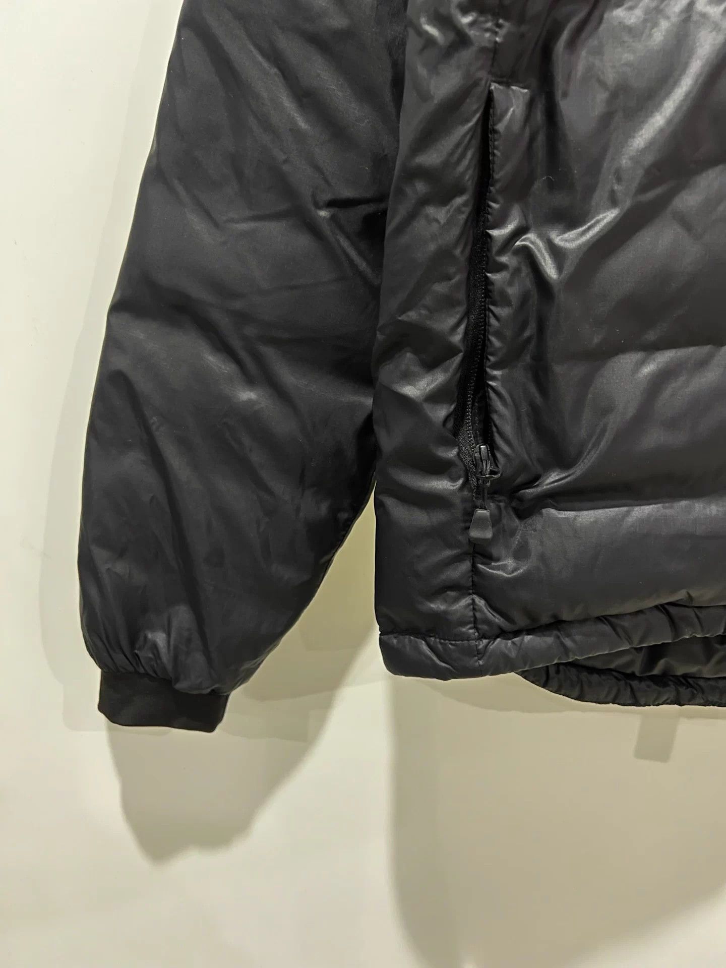 Canada Goose Black Puffer Jacket with Hood - Size L Size US L / EU 52-54 / 3 - 4 Thumbnail