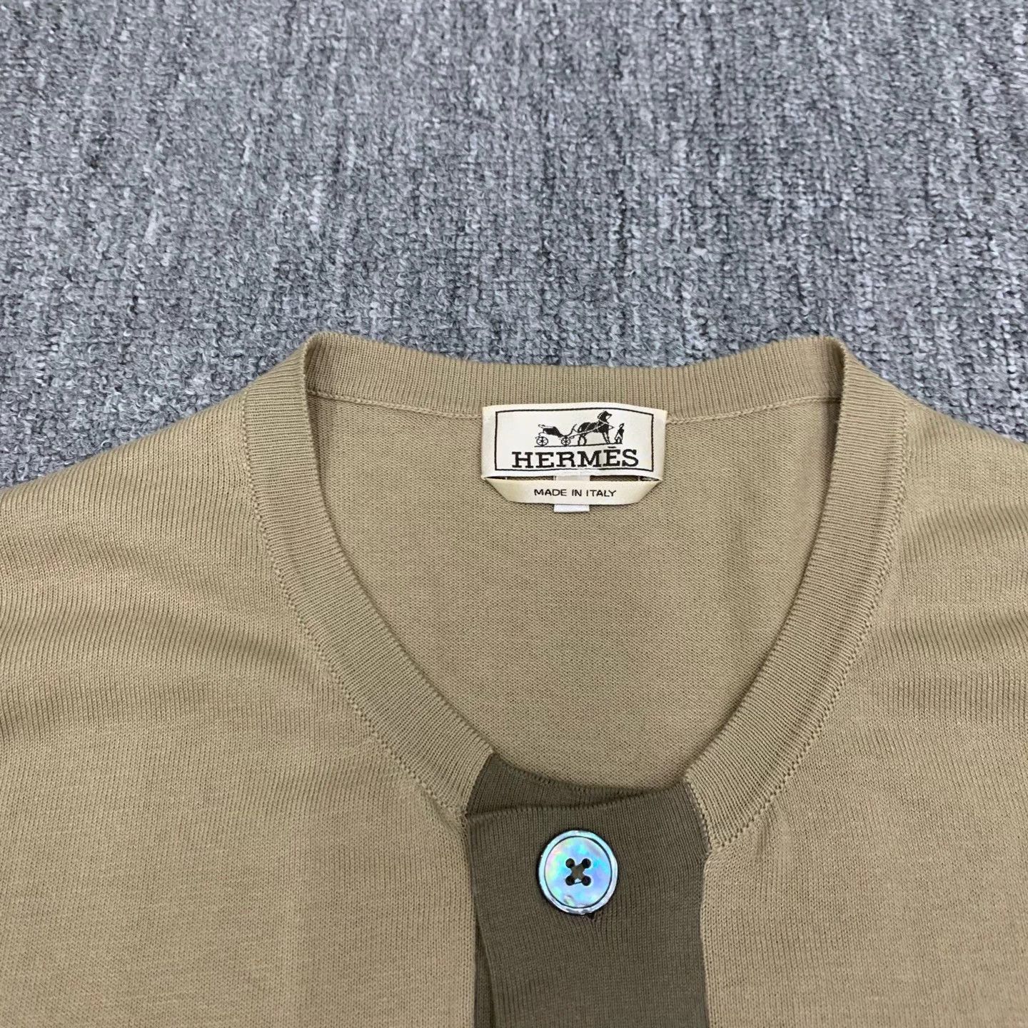 Hermes Beige Button-Front Long Sleeve Knit Cardigan Size US XL / EU 56 / 4 - 5 Thumbnail
