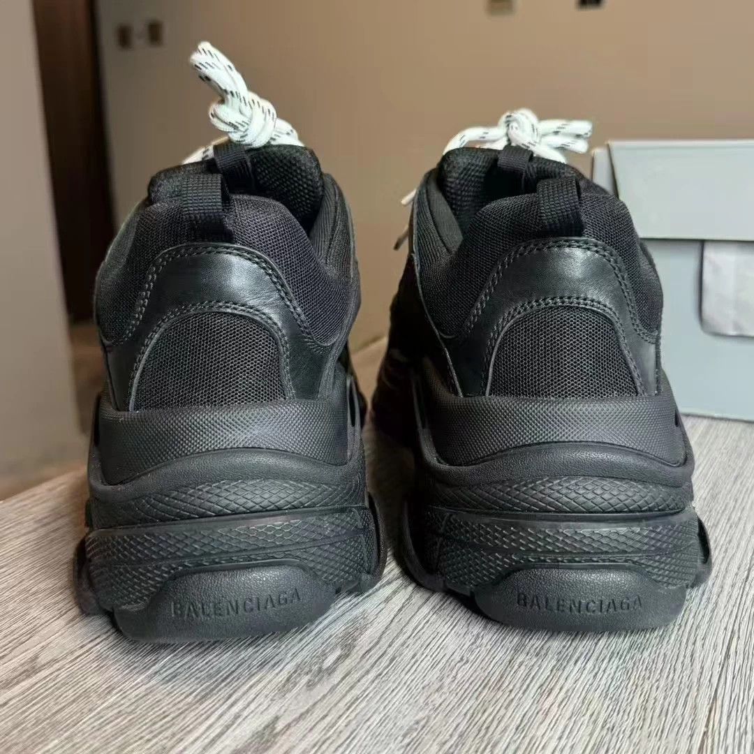 Balenciaga Black Chunky Sneakers with White Laces Size 11 Size US 11 / EU 44 - 2 Thumbnail