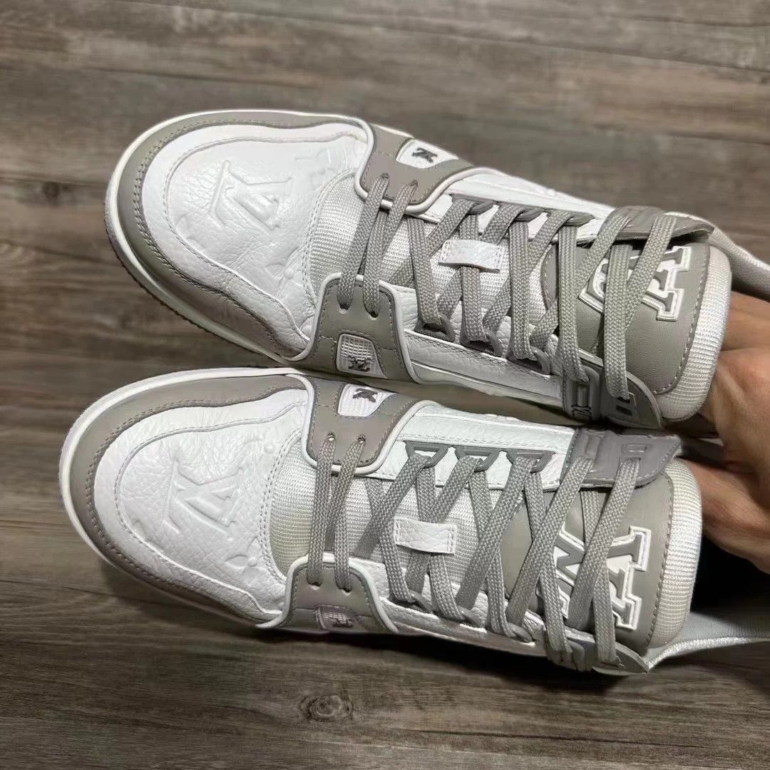 Louis Vuitton Gray Low-Top Sneakers Size 8 Size US 8 / EU 41 - 5 Thumbnail