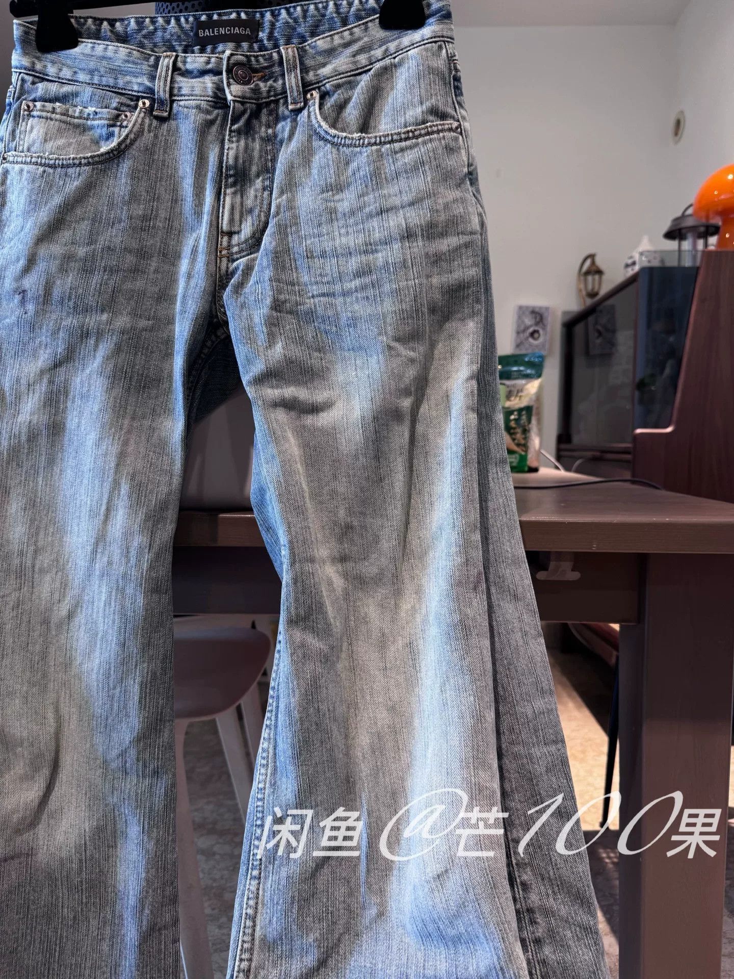 Balenciaga Balenciaga 25 Low-Rise Baggy Flare Jeans Size 25" / US 0 / IT 36 - 3 Thumbnail